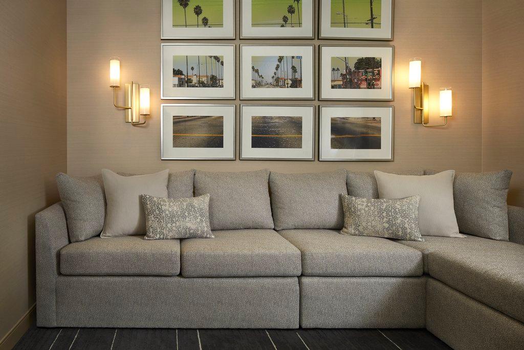 Studio King Size Bed