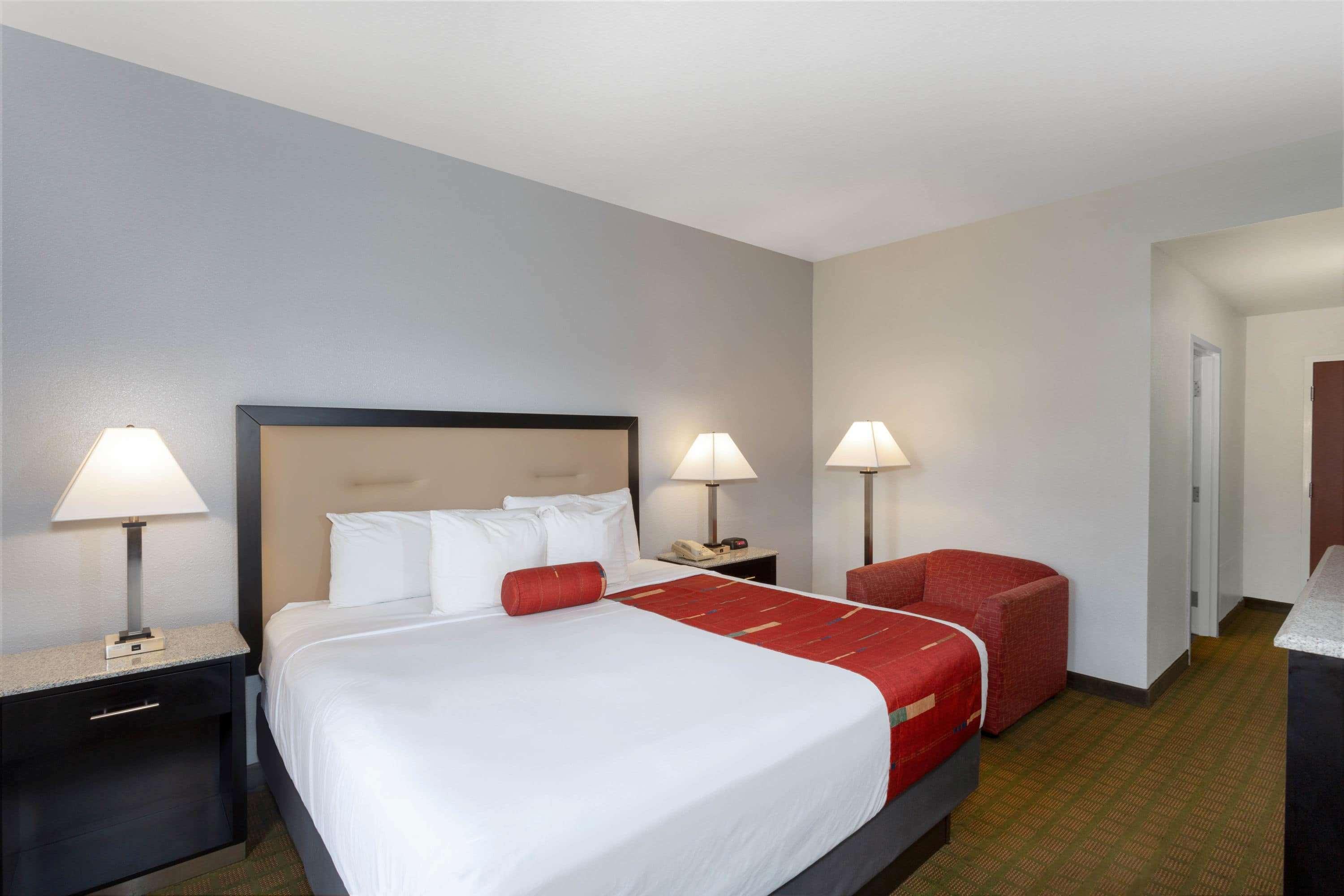 Double King Bed Non Smoking