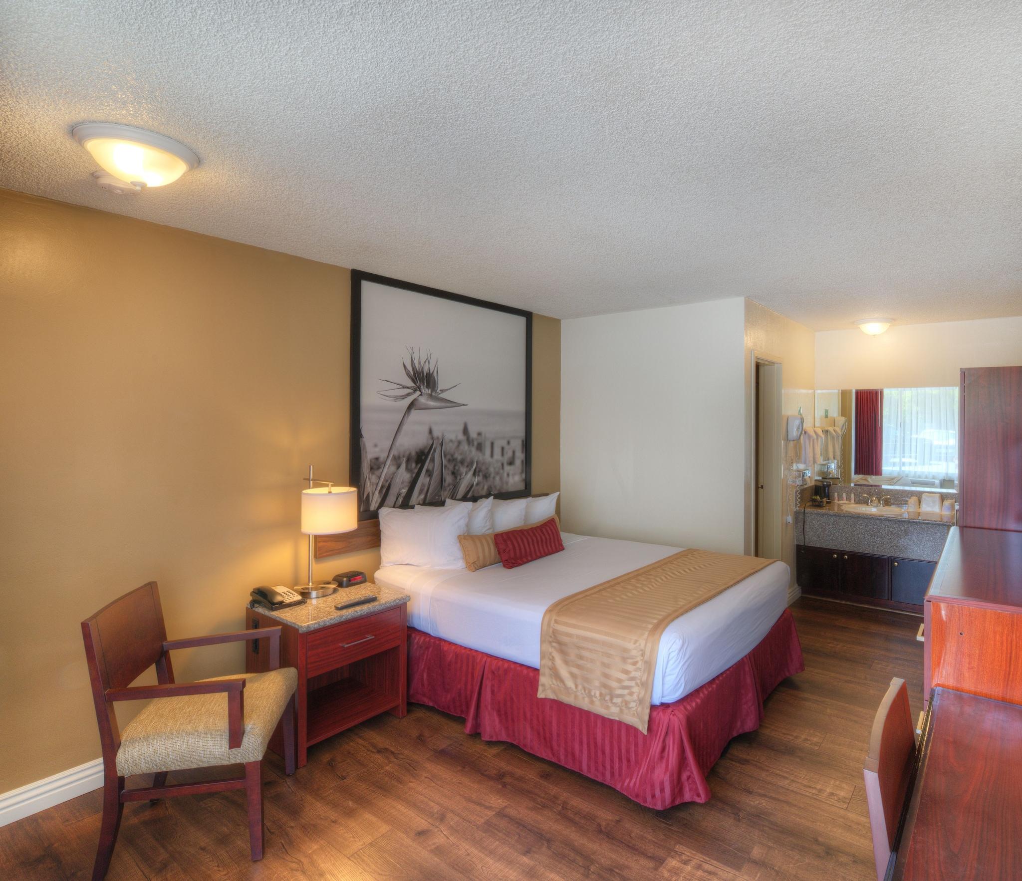 Double Queen Bed Non Smoking