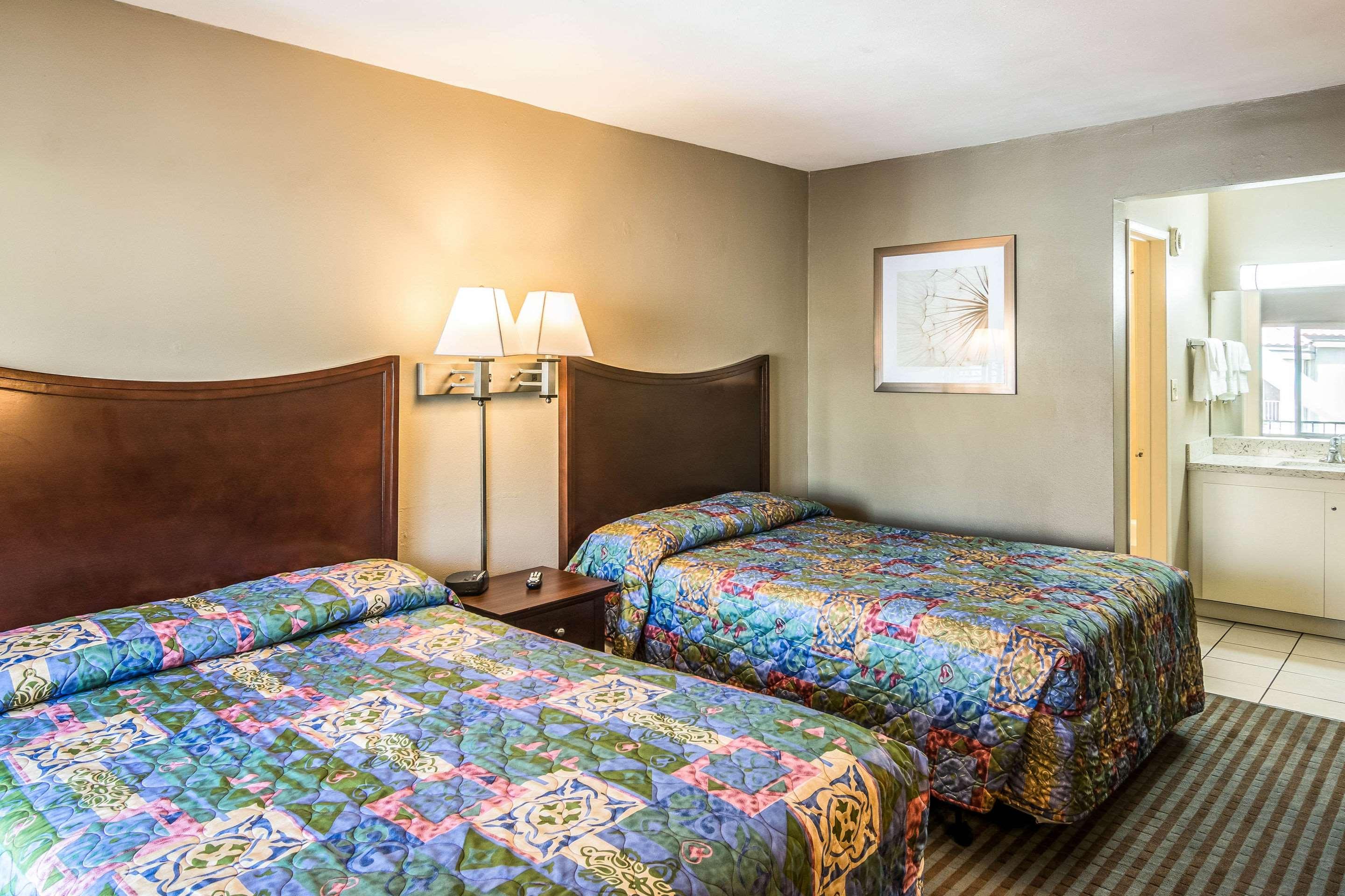 Quadruple Two Double Beds