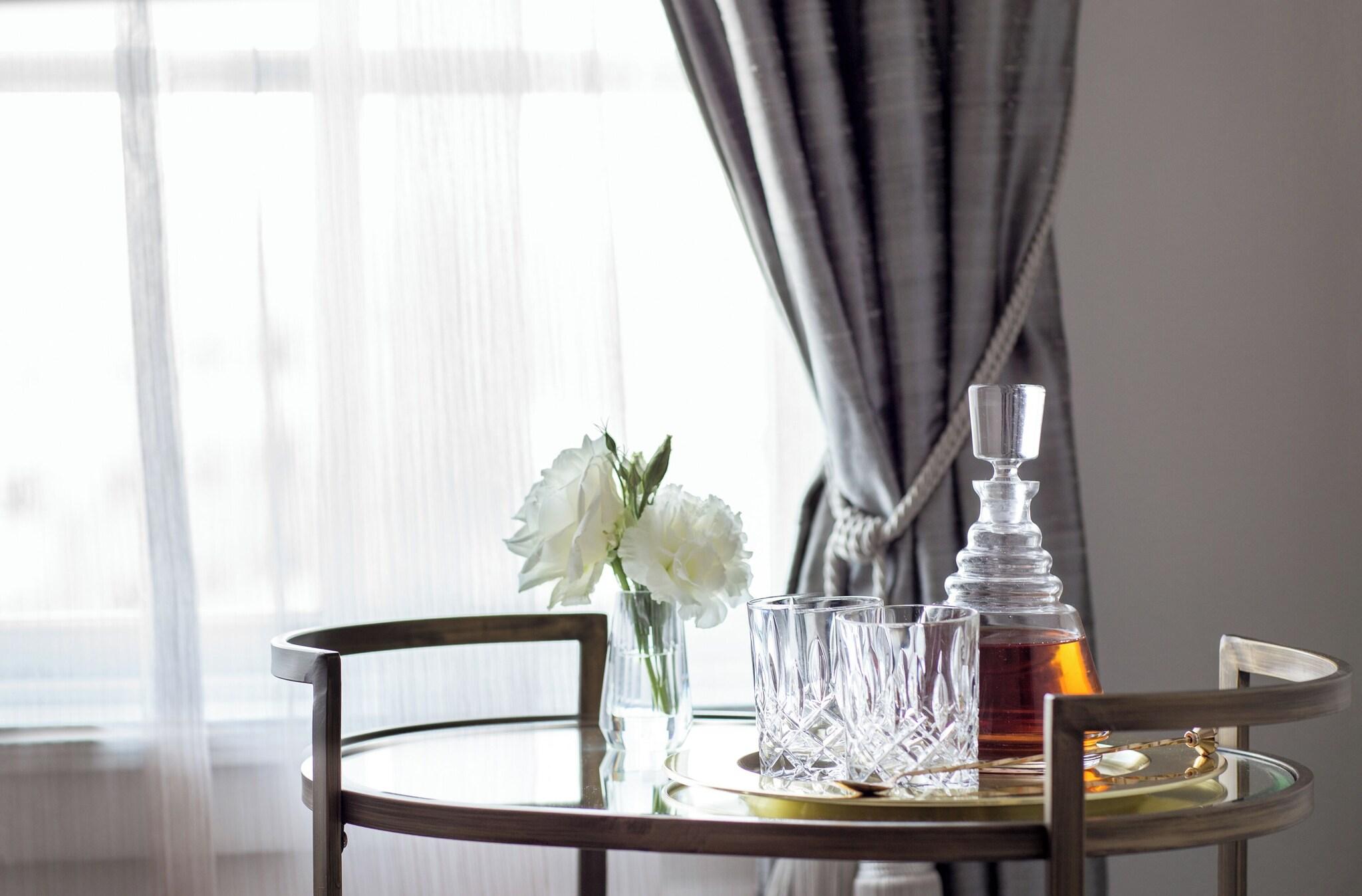 Studio Two Queen Beds