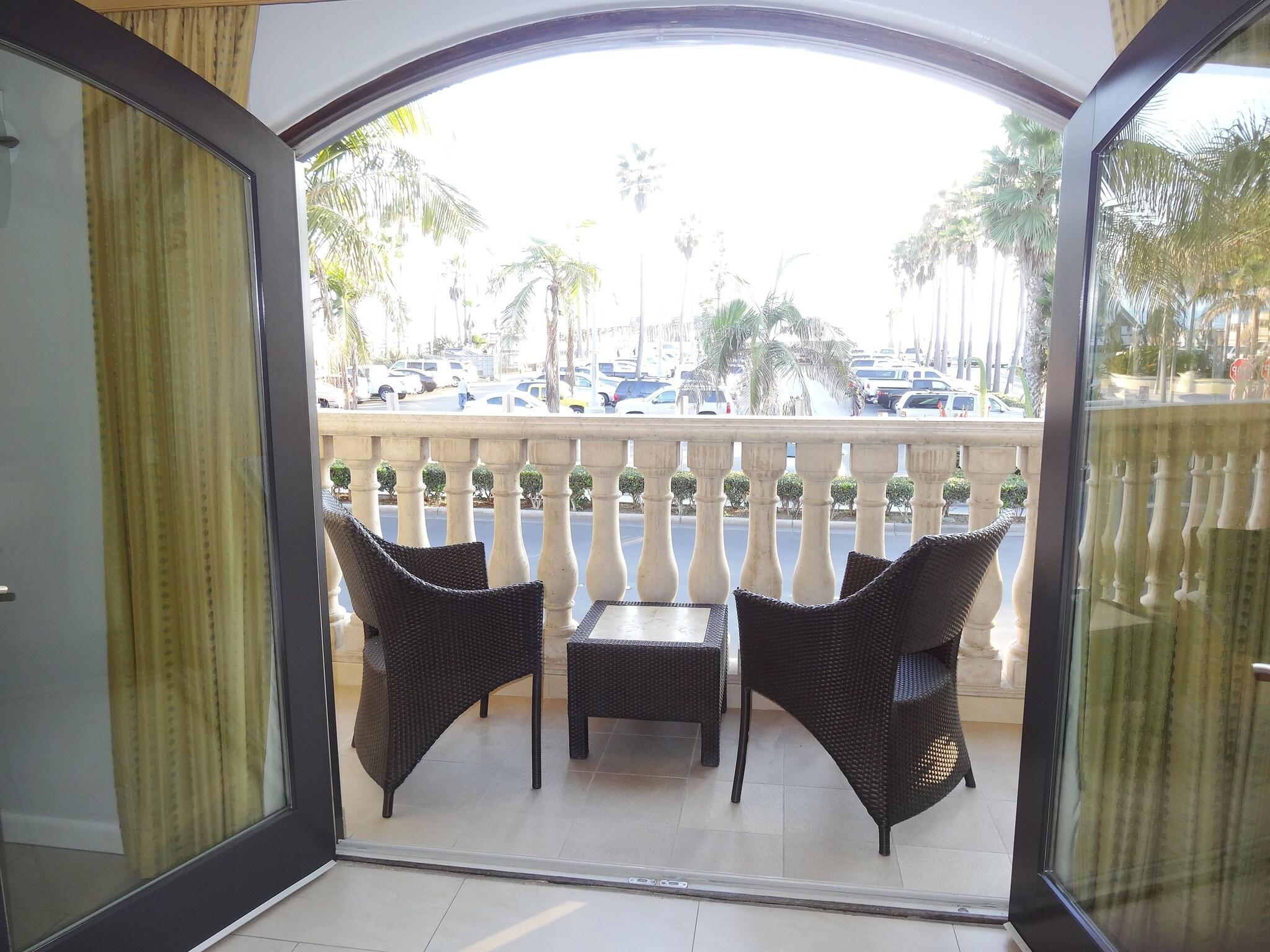 Suite Ocean View King Bed