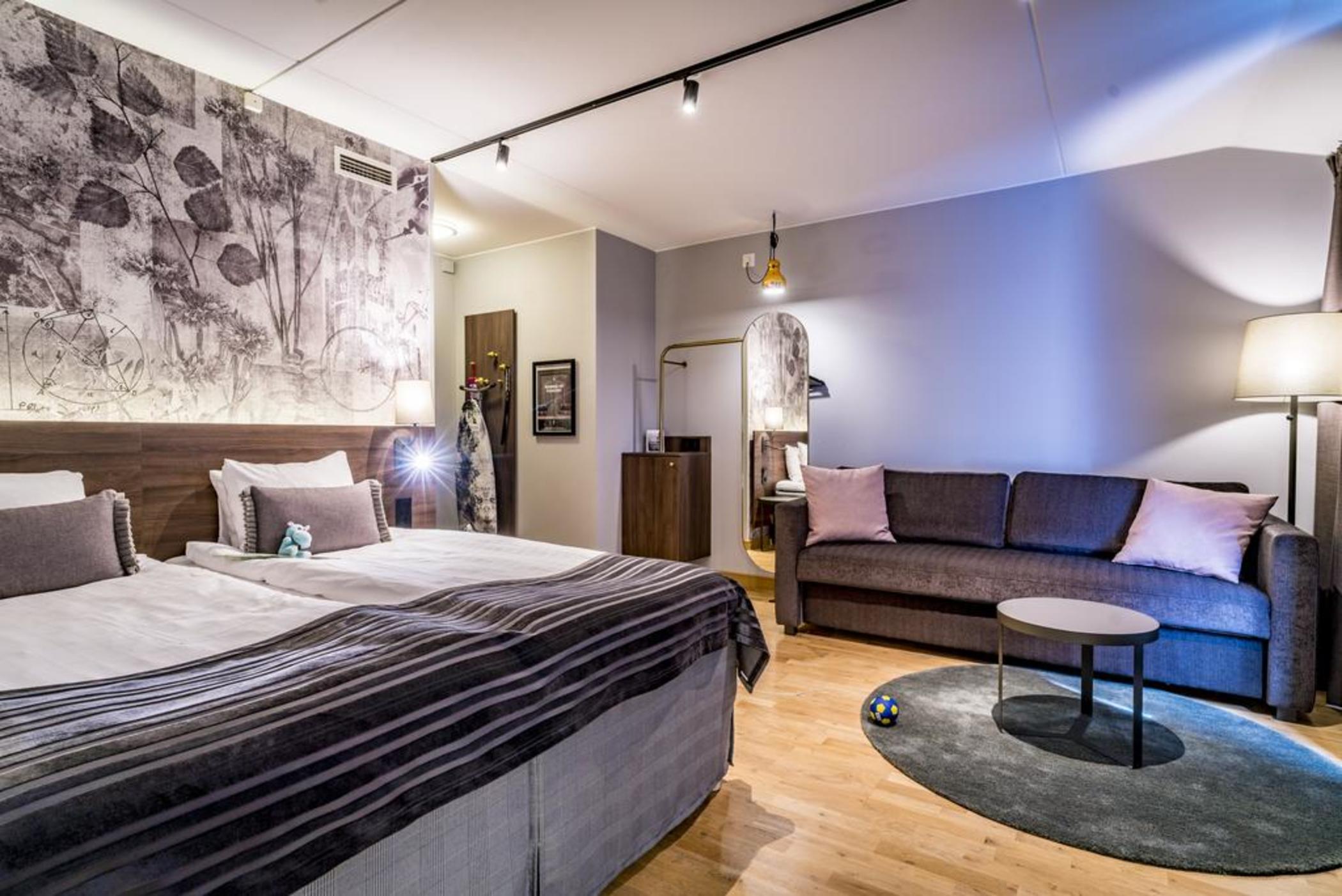 Family Room Capacity 3