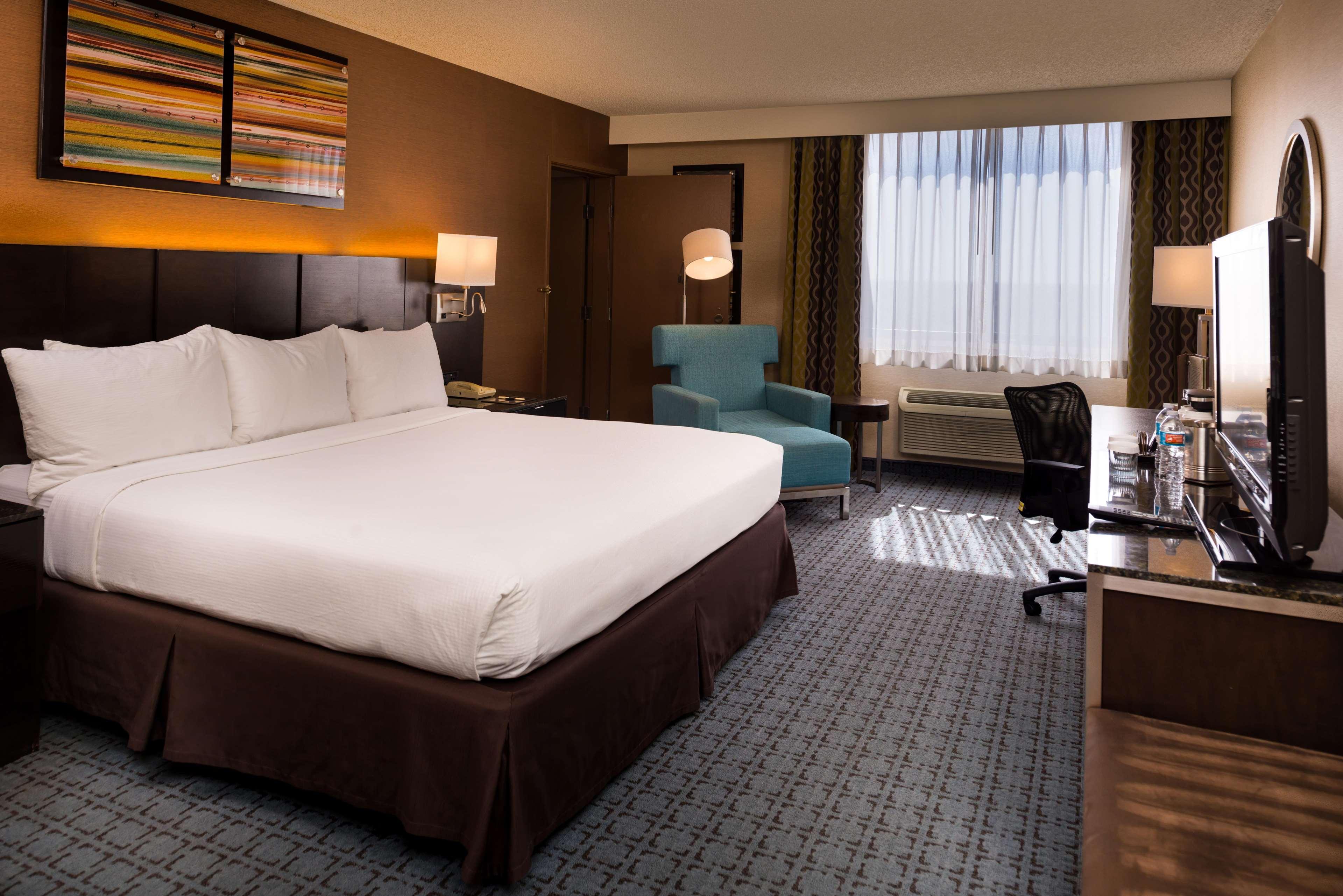 Junior Suite King Size Bed