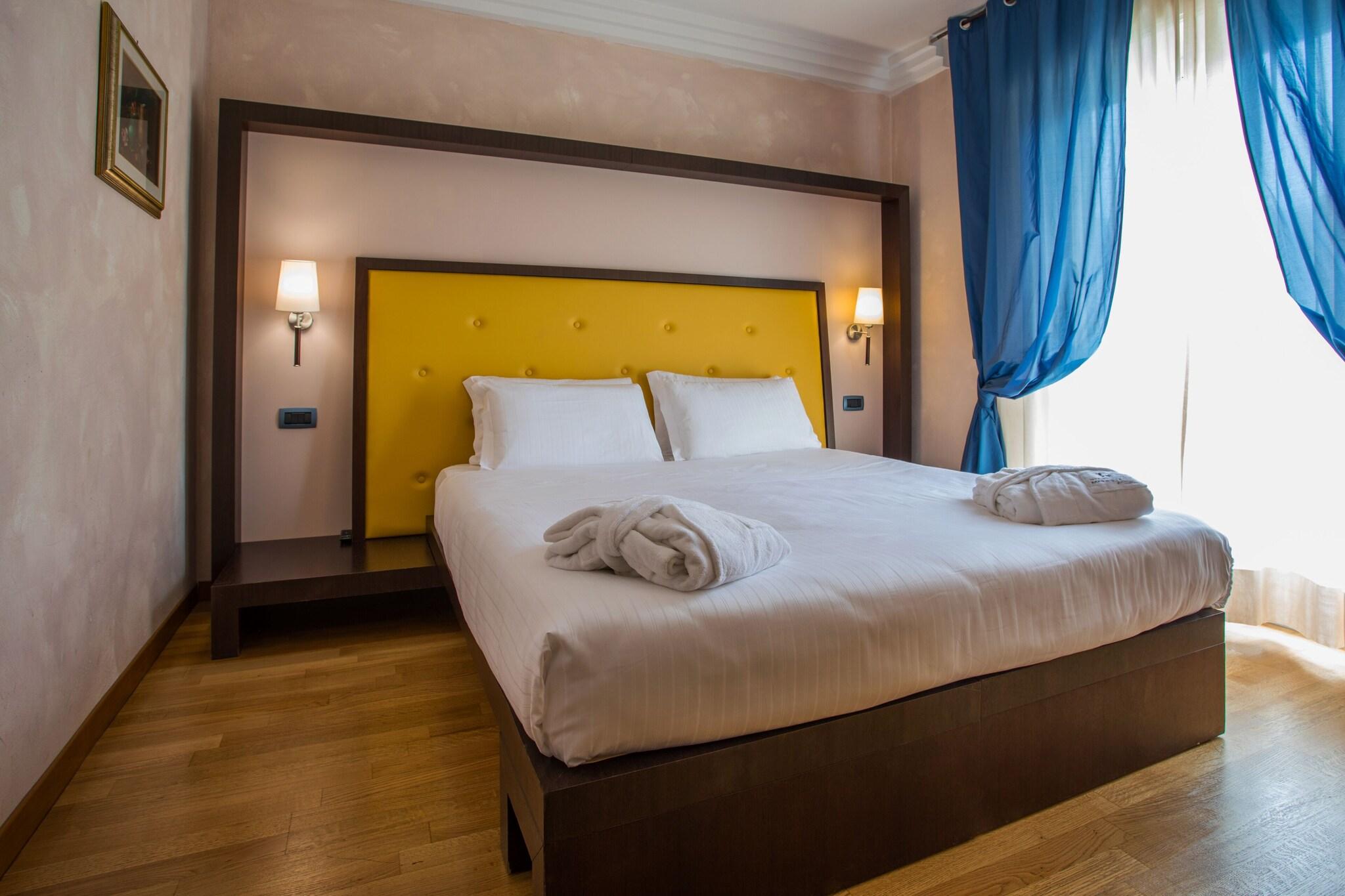 Junior Suite Queen Size Bed