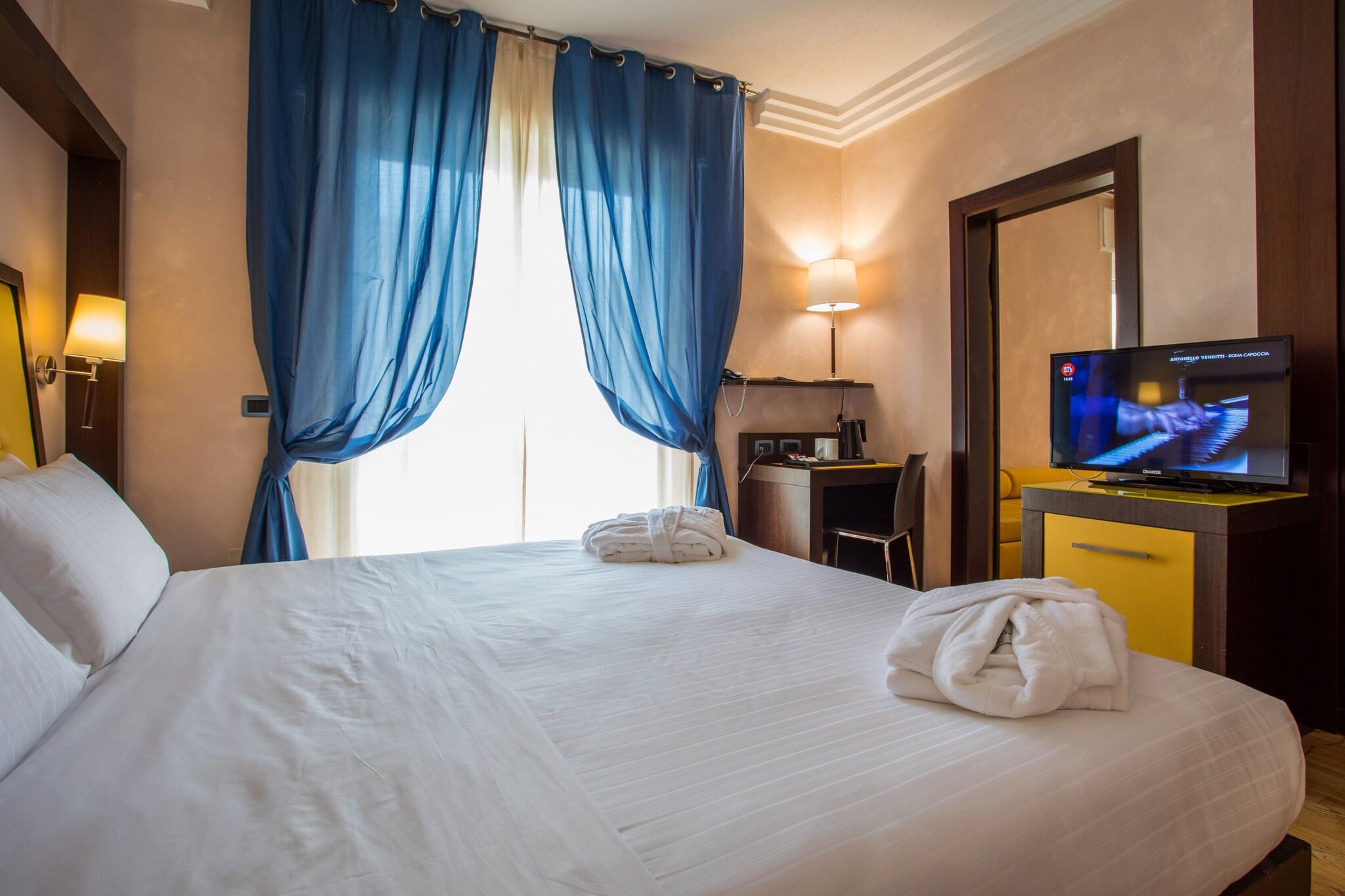 Junior Suite Queen Size Bed