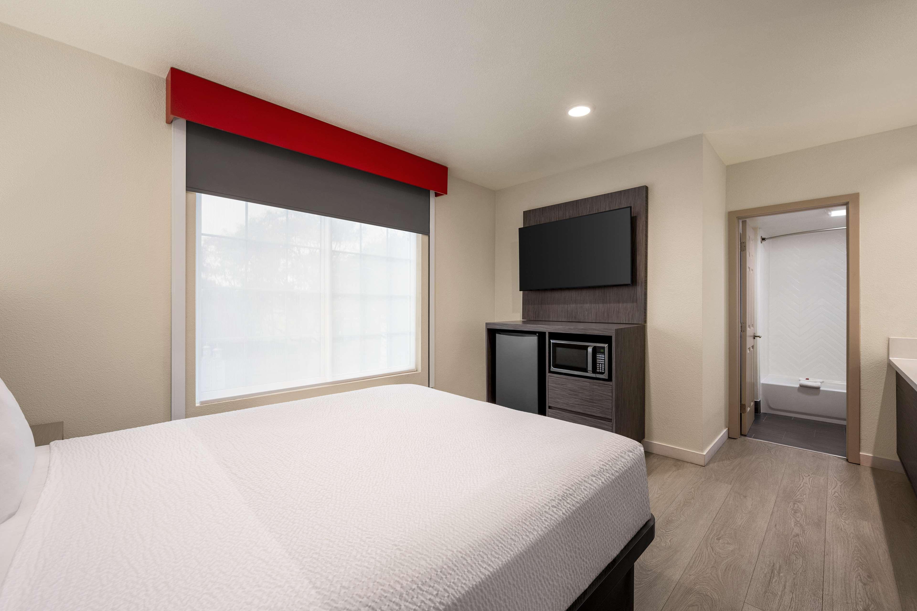 Suite Two Bedrooms
