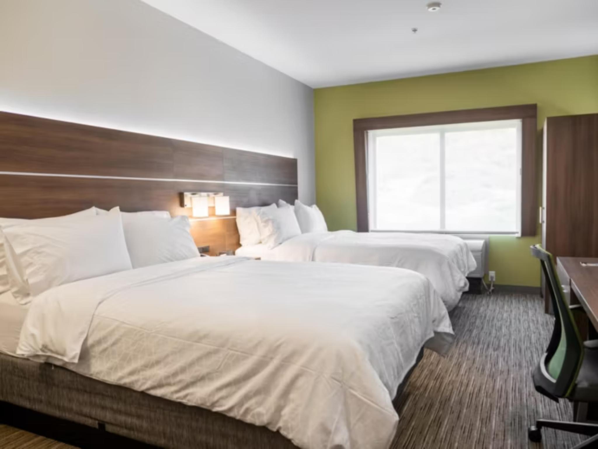 Double Two Queen Beds