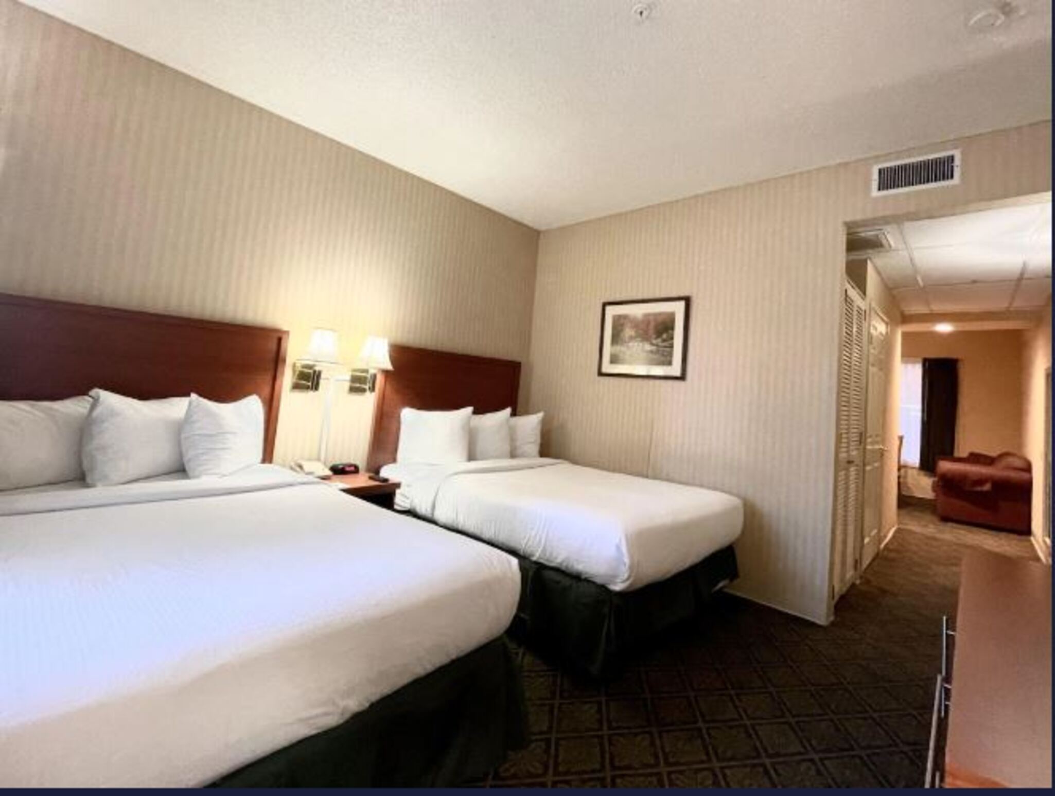 Suite Two Double Beds Non Smoking