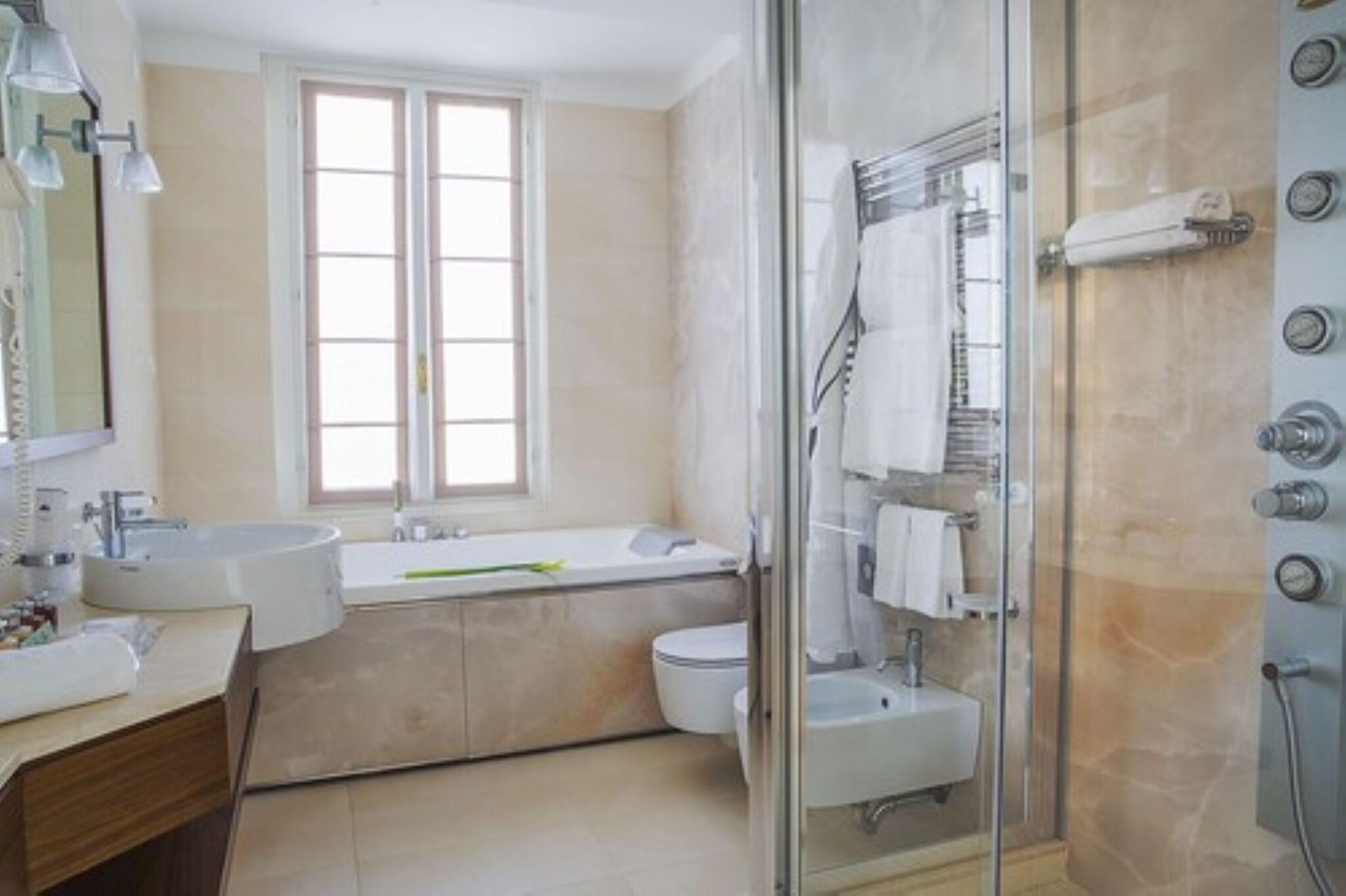 Junior Suite with Double Bed