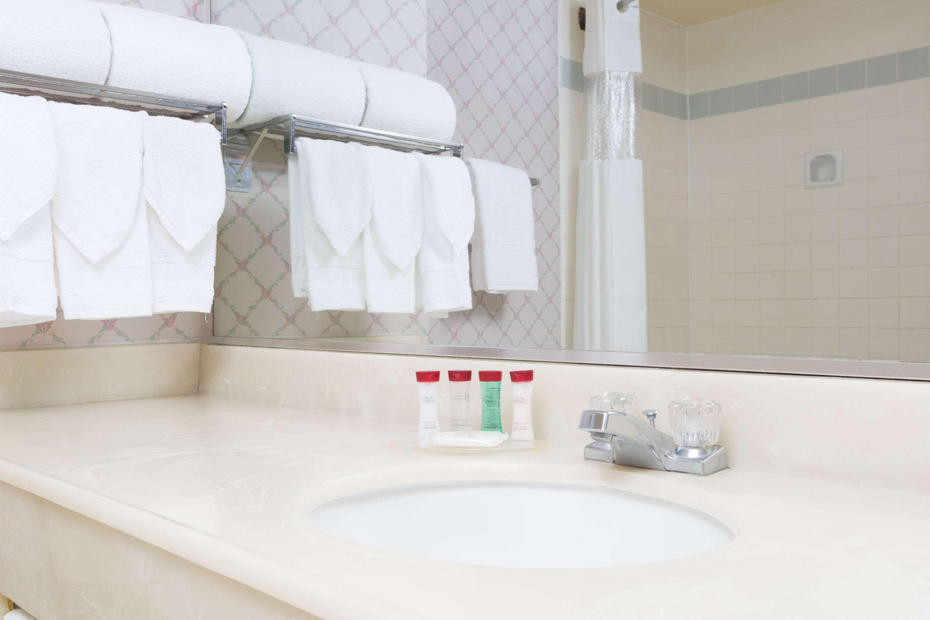 Quadruple Two Double Beds