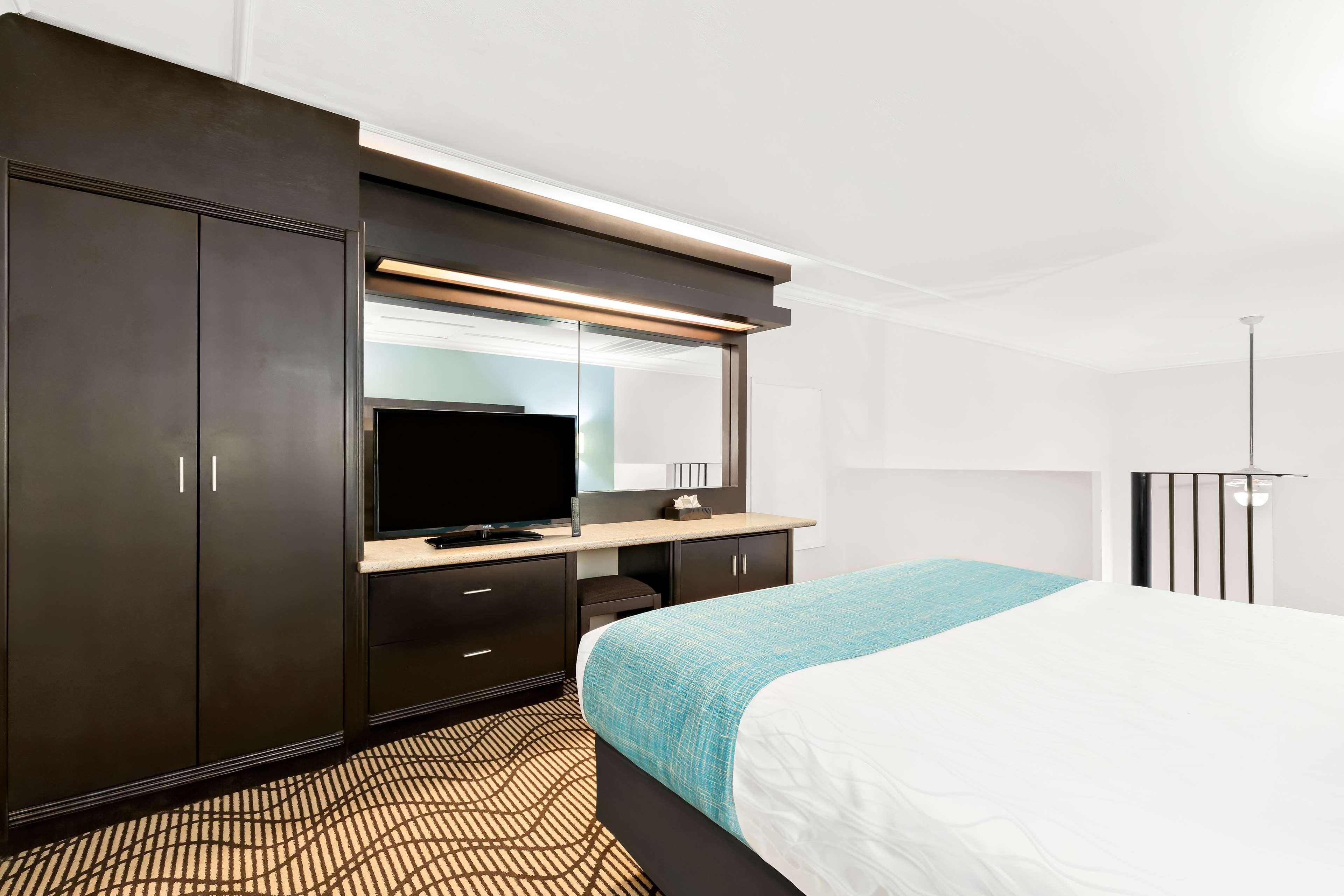 Suite Two King Beds
