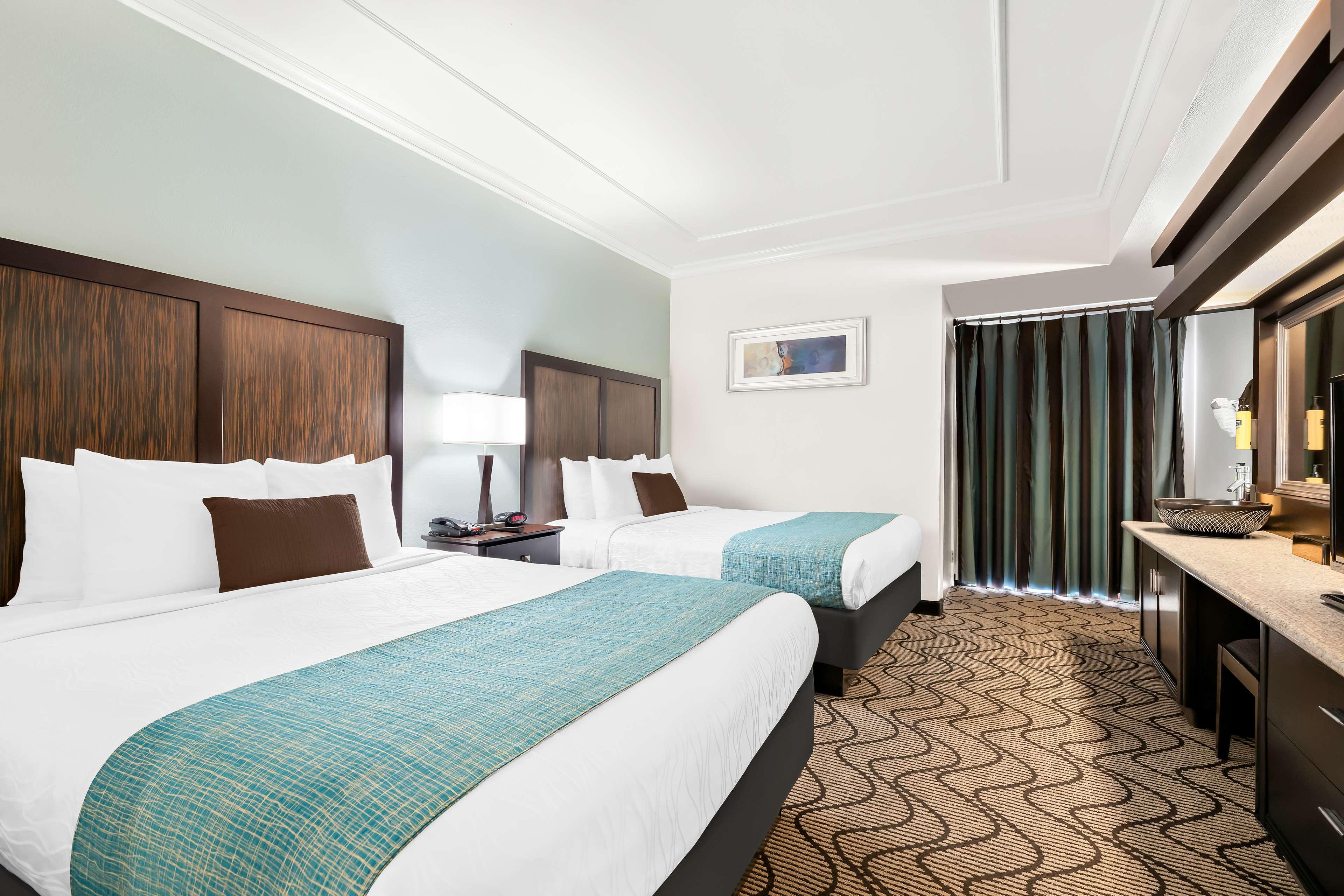 Suite Two Queen Beds