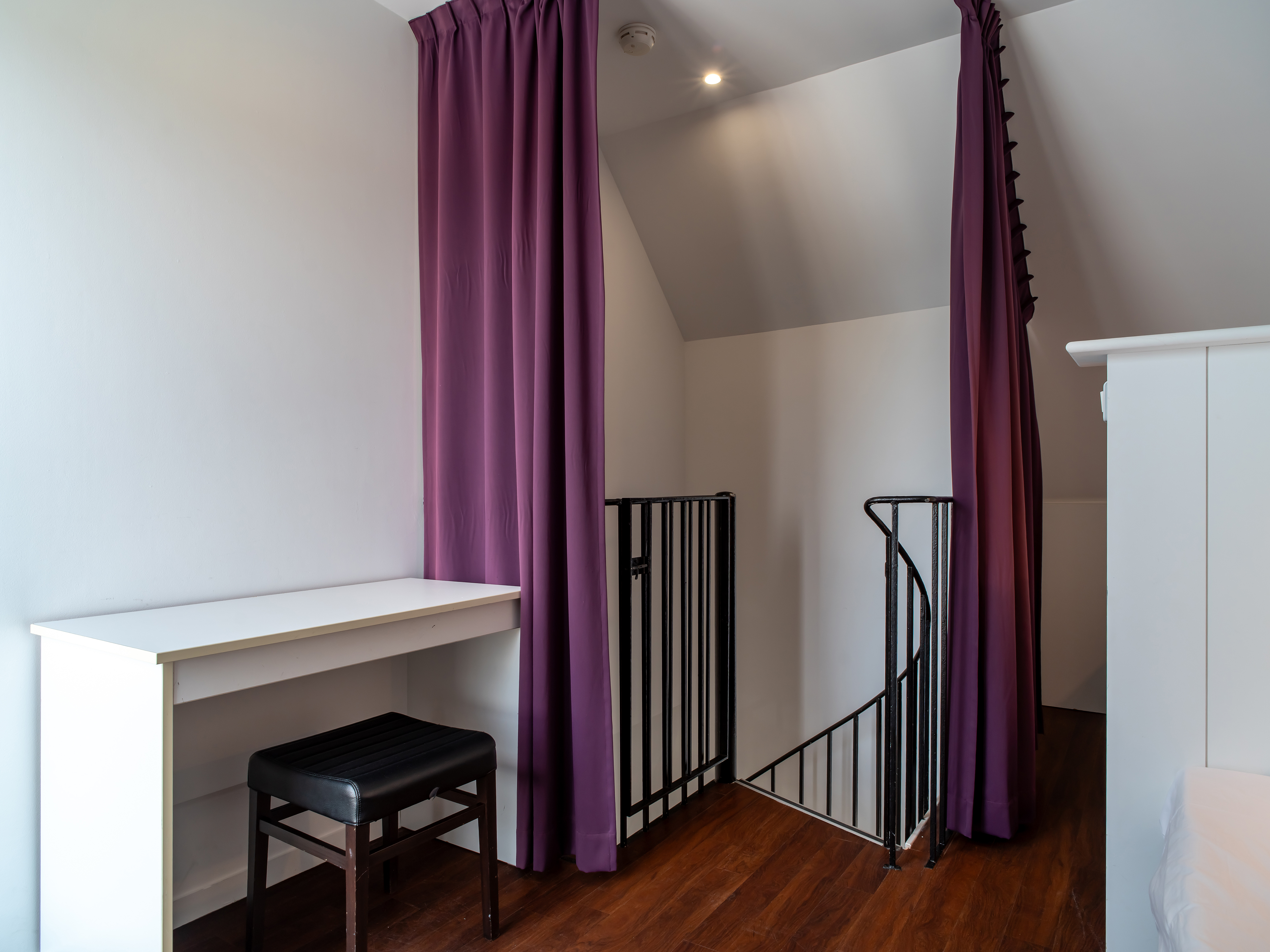 Apartment Capacity 4