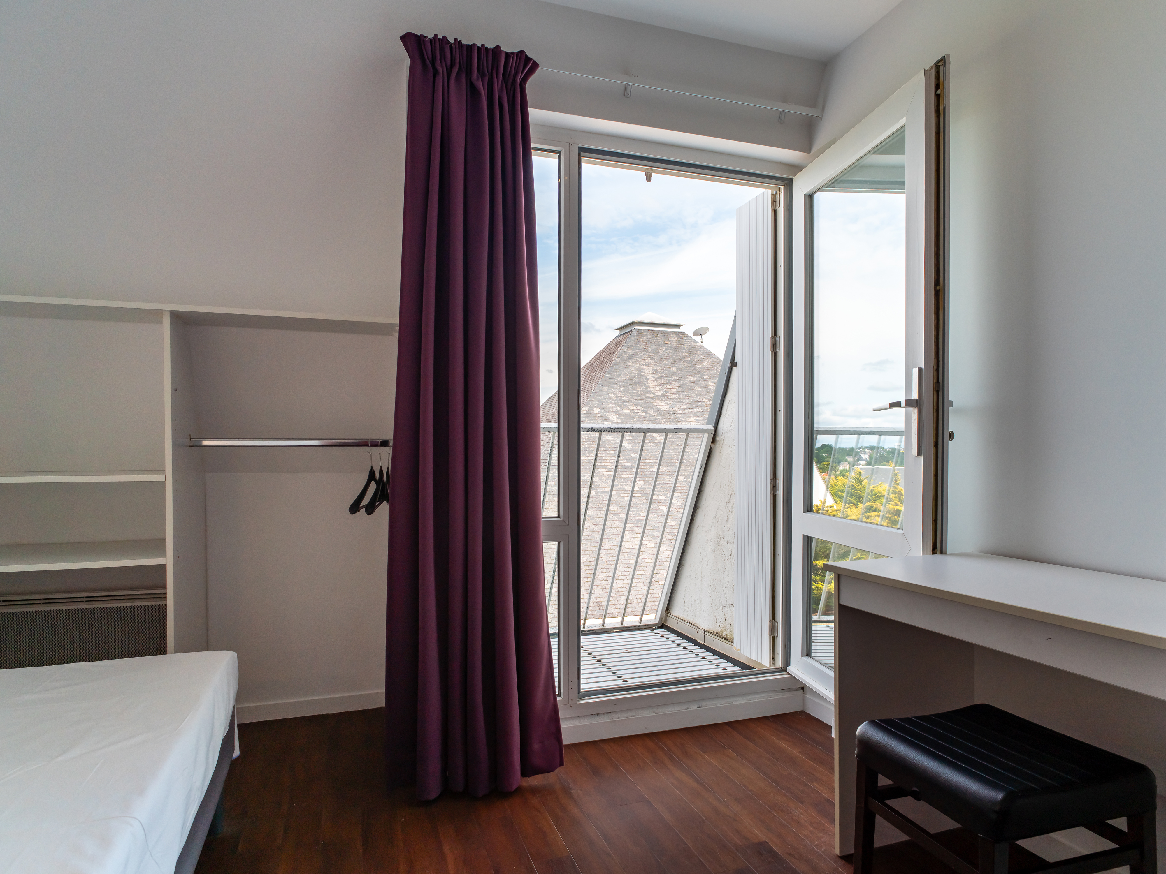 Apartment Capacity 4