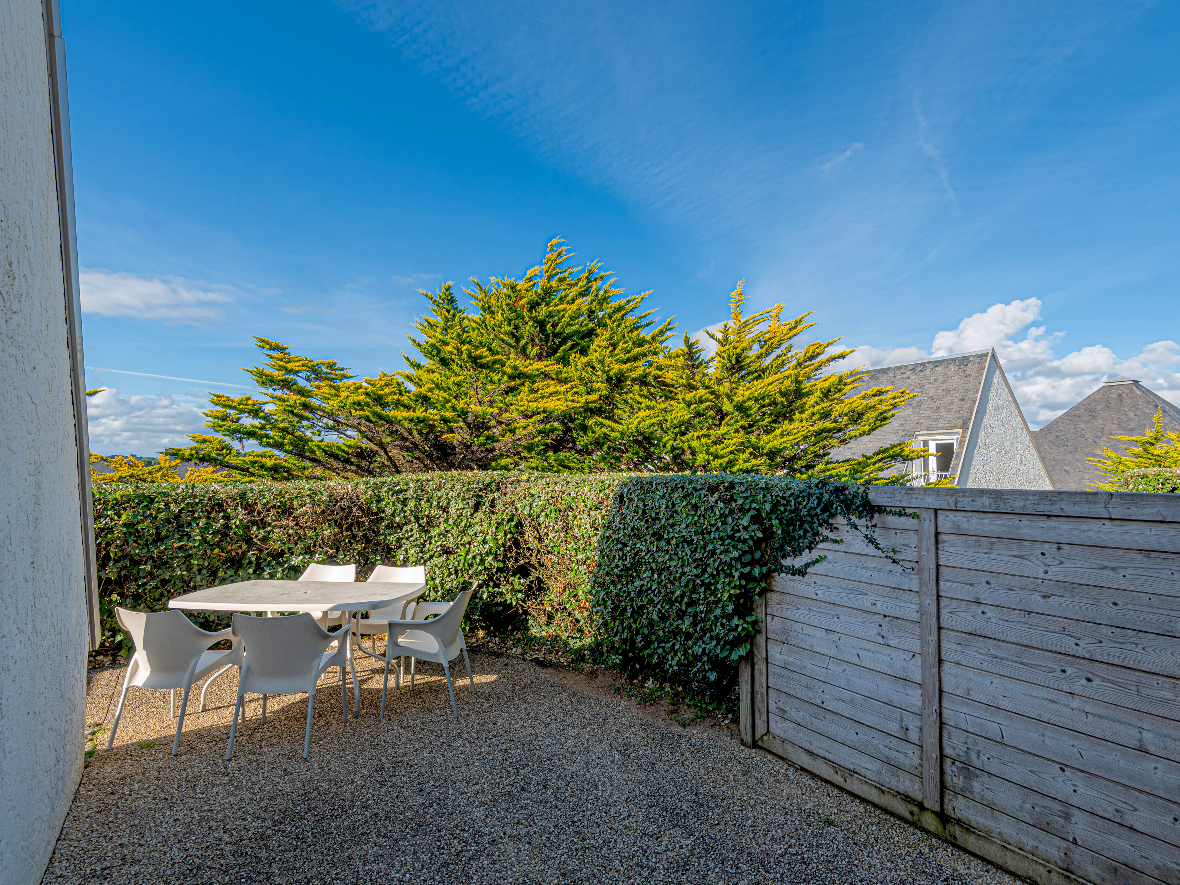 Apartment Capacity 6