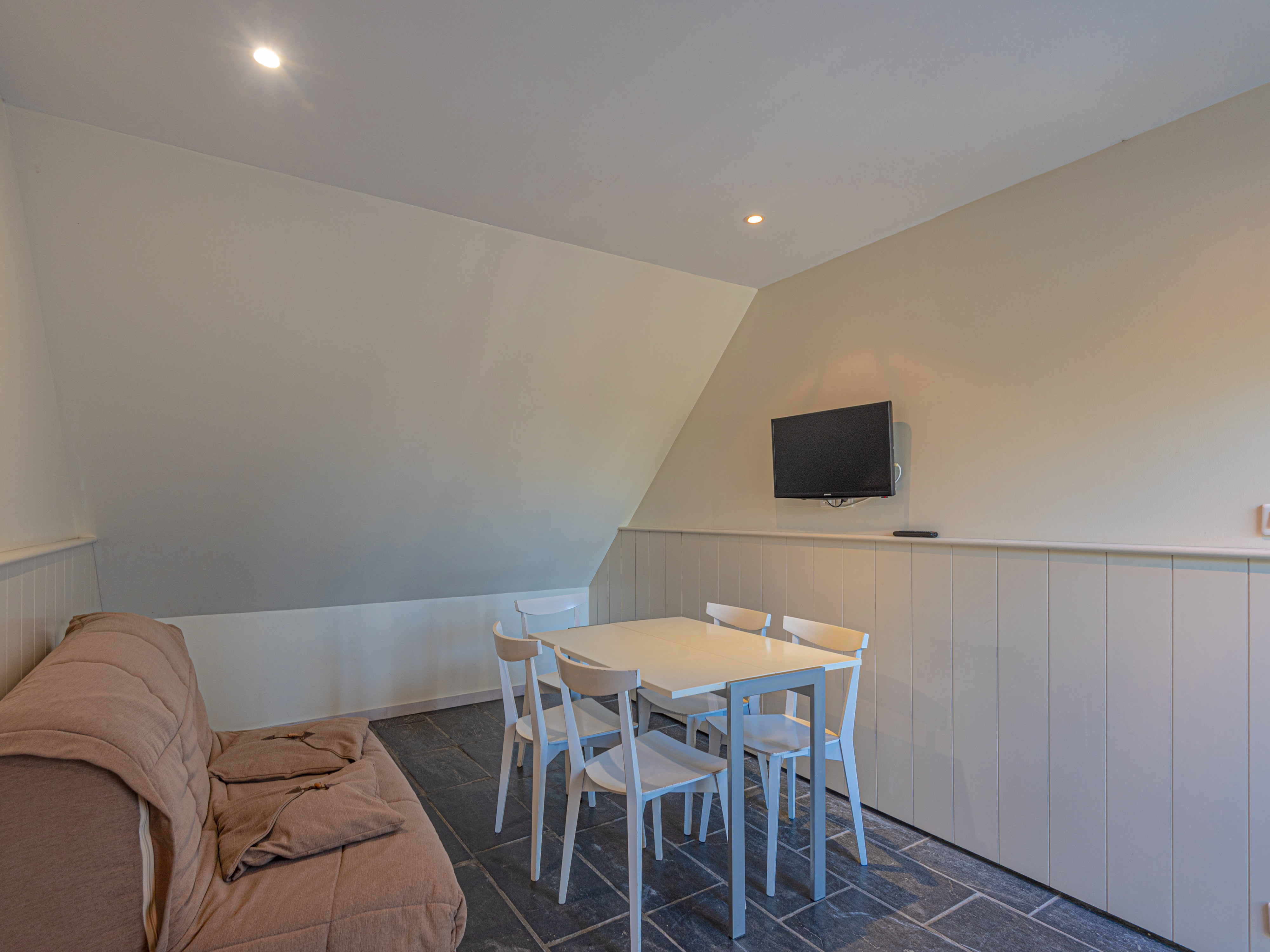 Apartment Capacity 6