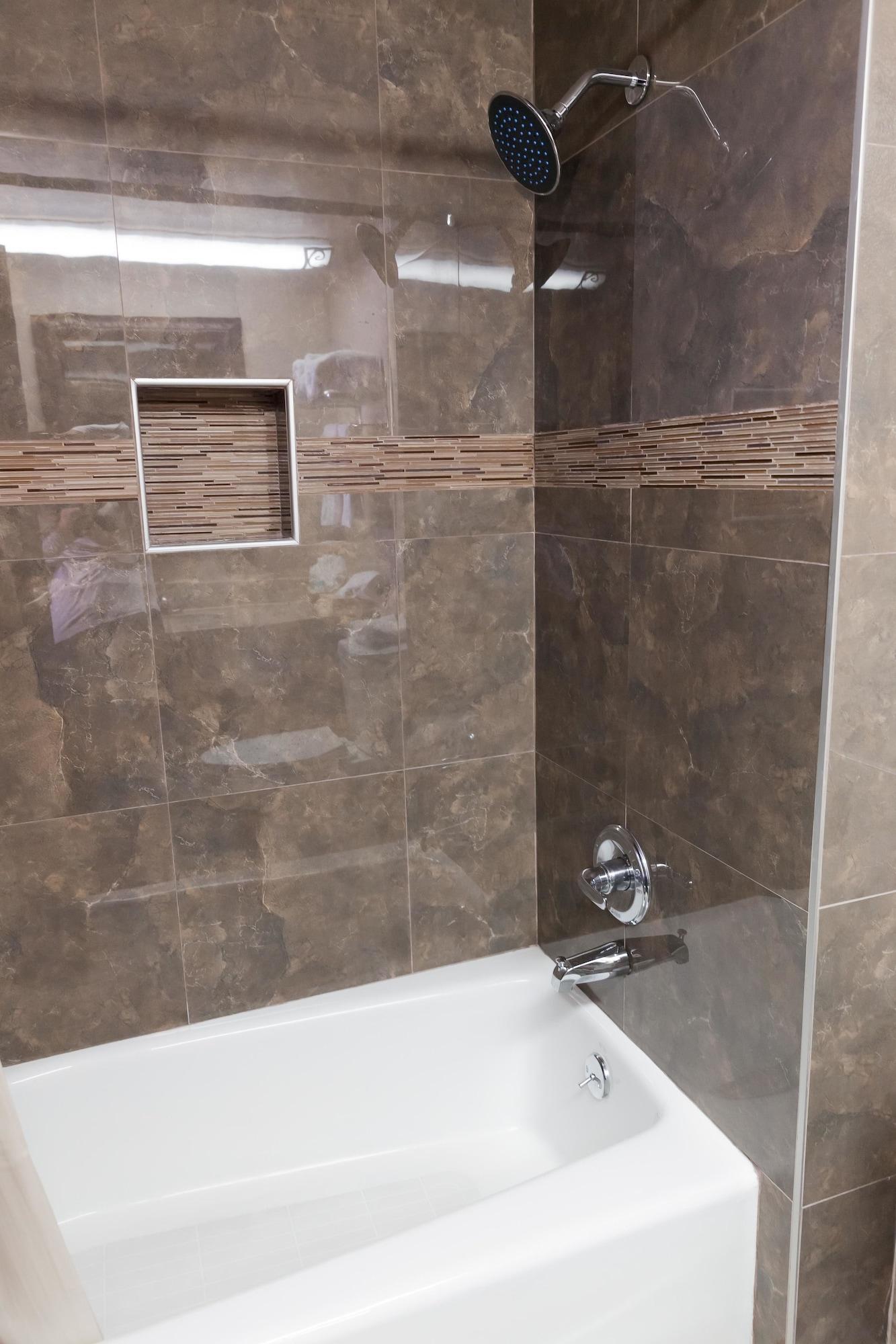 Quadruple Two Queen Beds Non Smoking