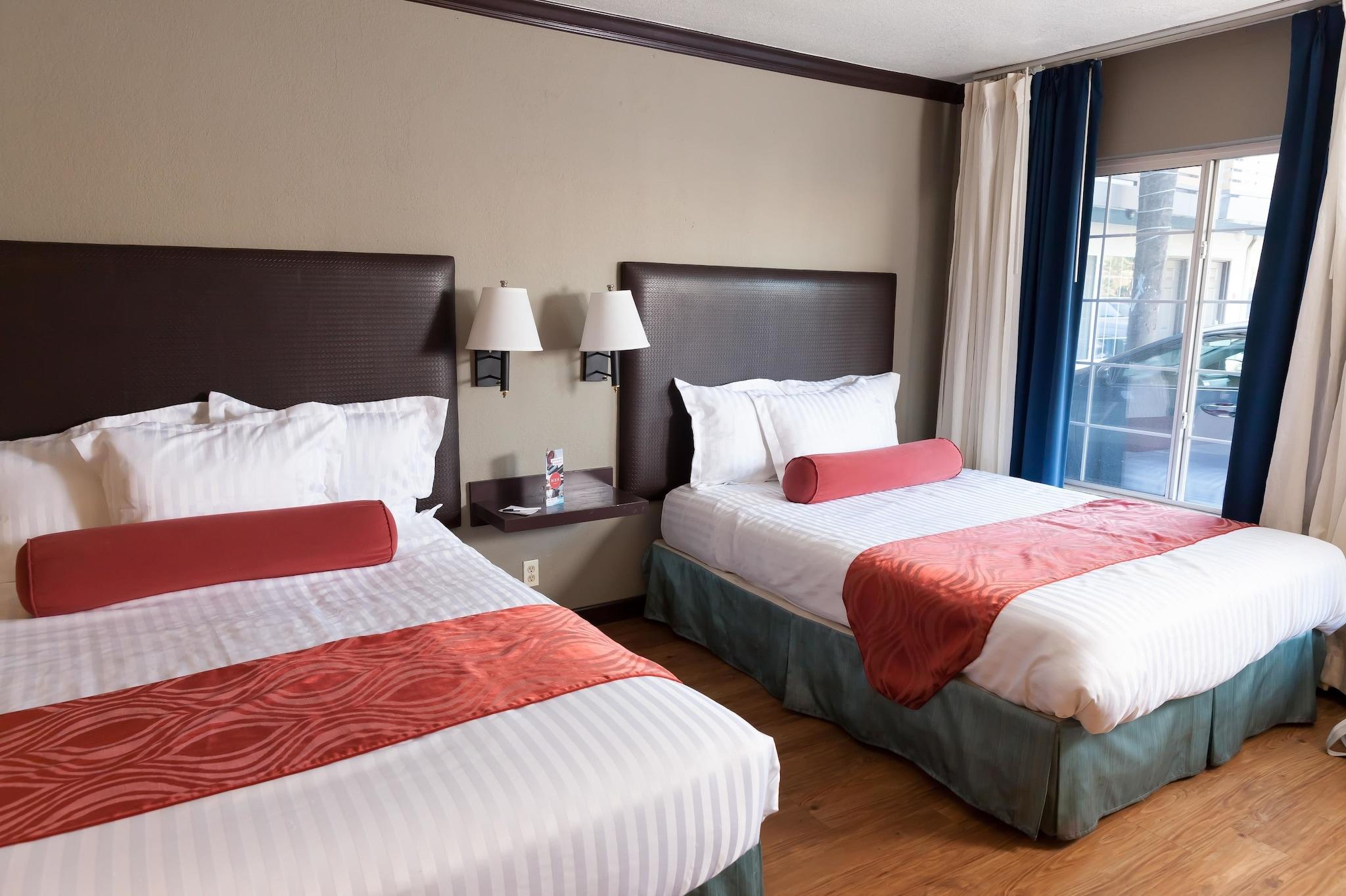 Quadruple Two Queen Beds Non Smoking