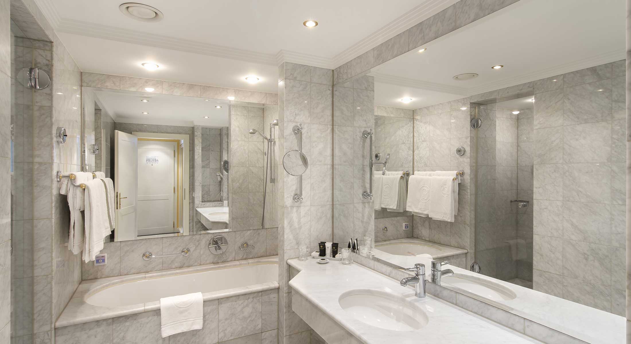 Double or Twin Deluxe