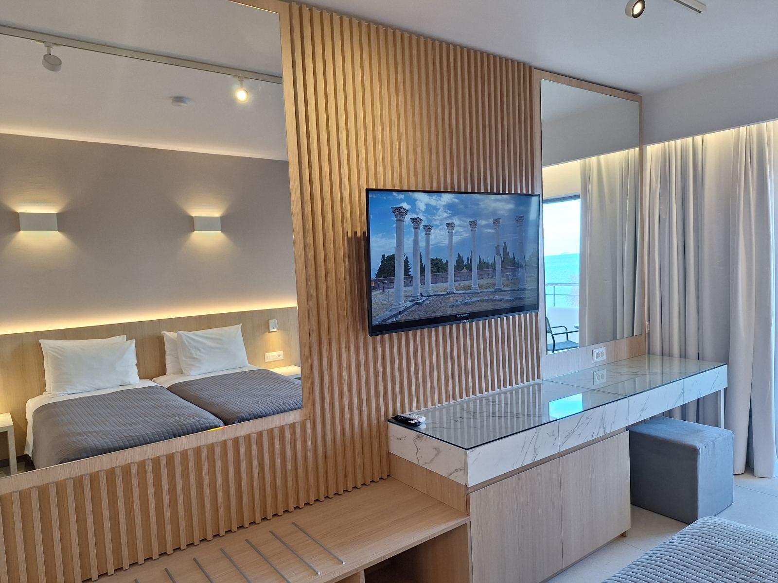 Double or Twin Superior Sea View