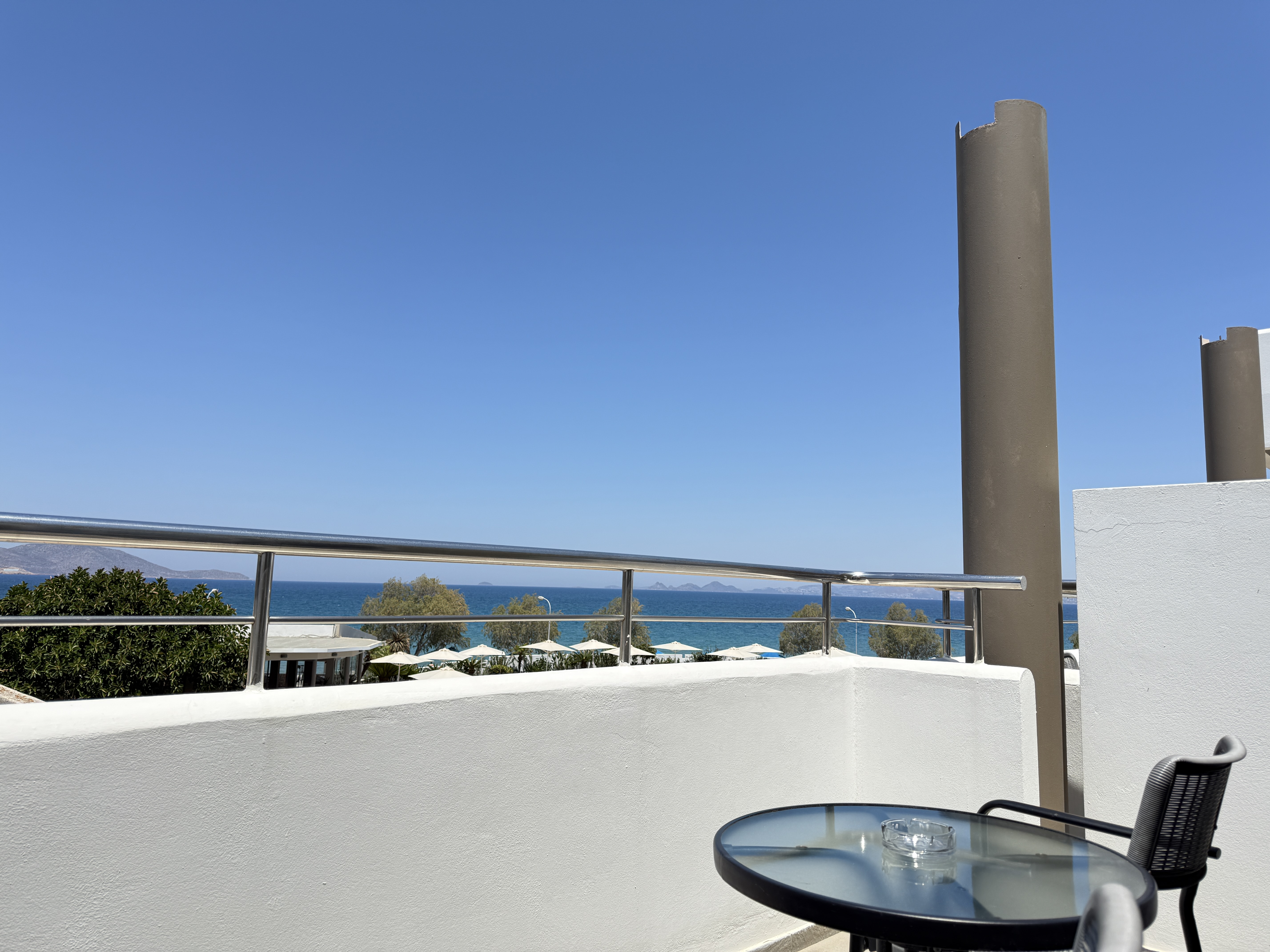 Double or Twin Superior Side Sea View