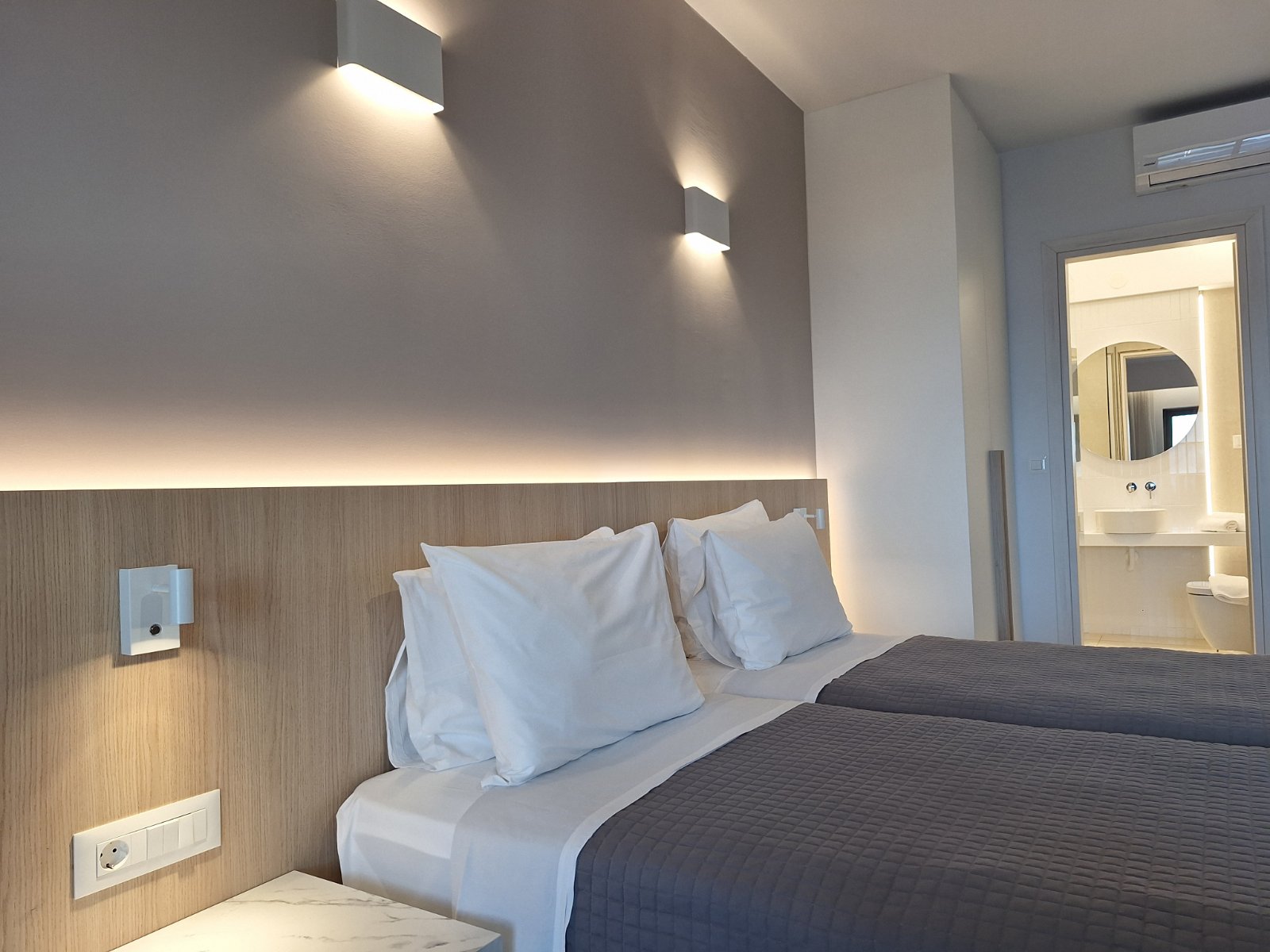 Double or Twin Superior Sea View