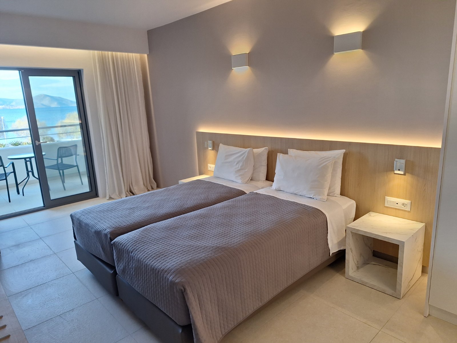 Double or Twin Superior Sea View