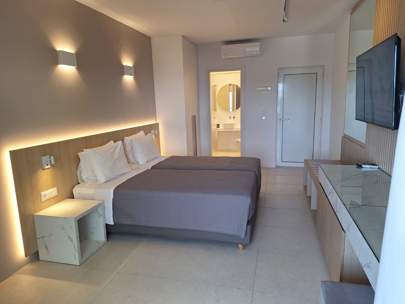 Double or Twin Superior Sea View