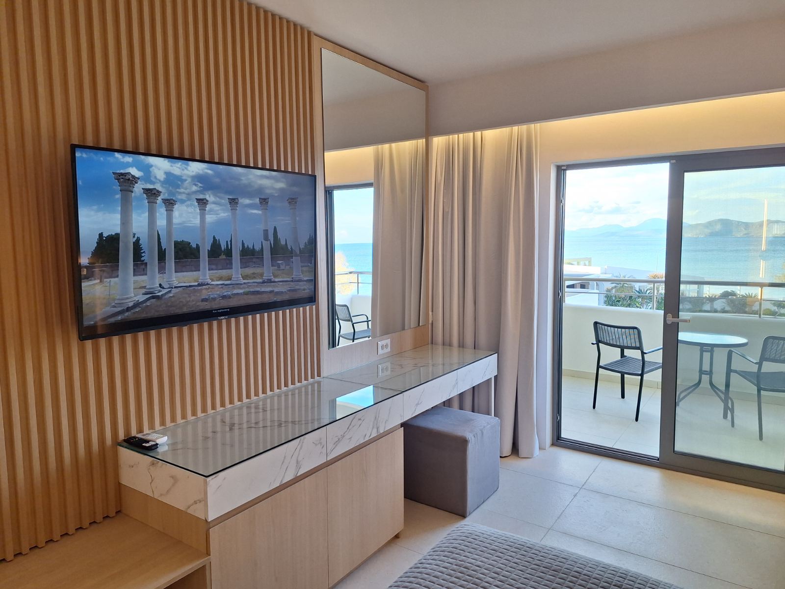 Double or Twin Superior Sea View