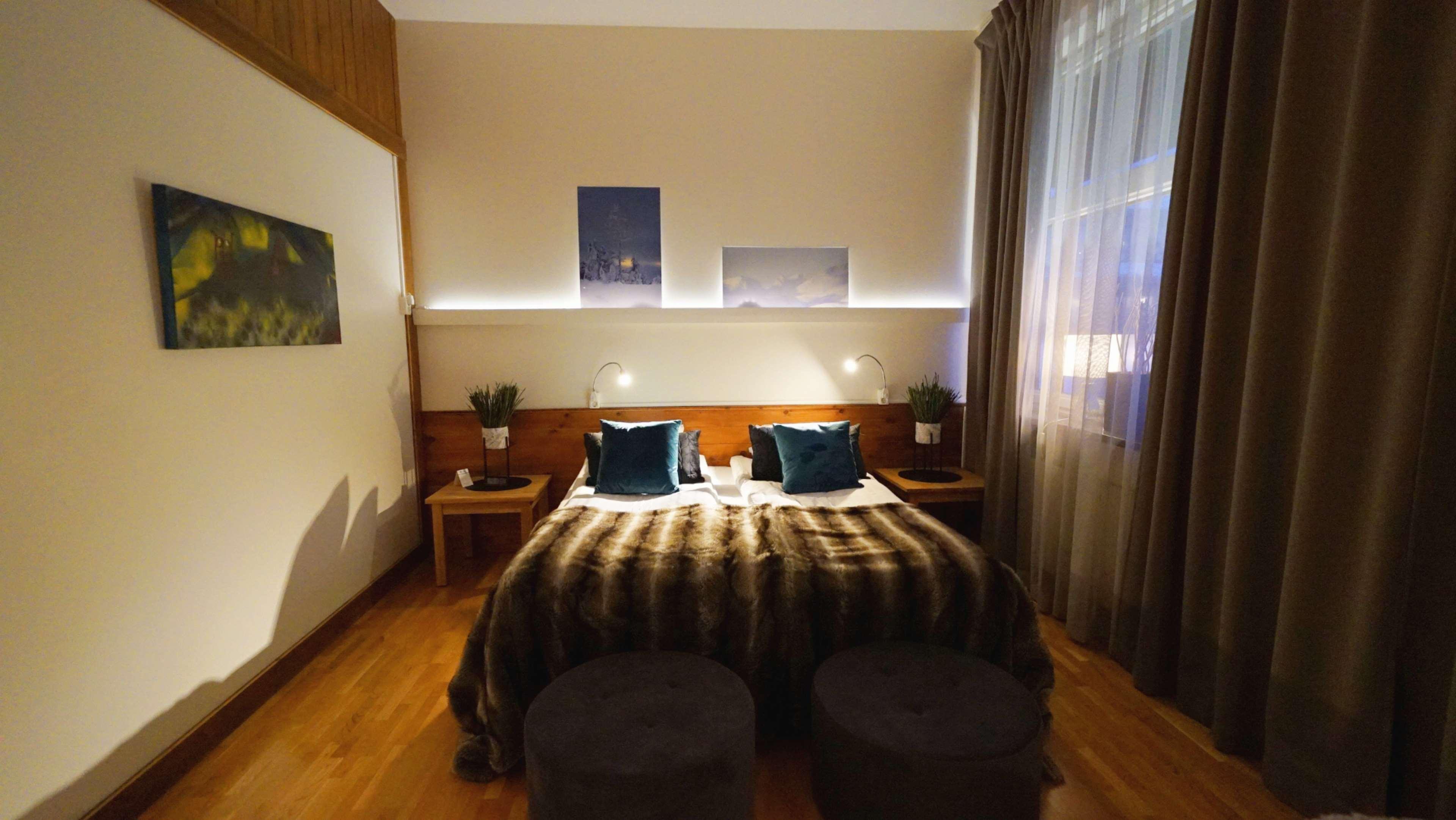 Suite Deluxe King Bed