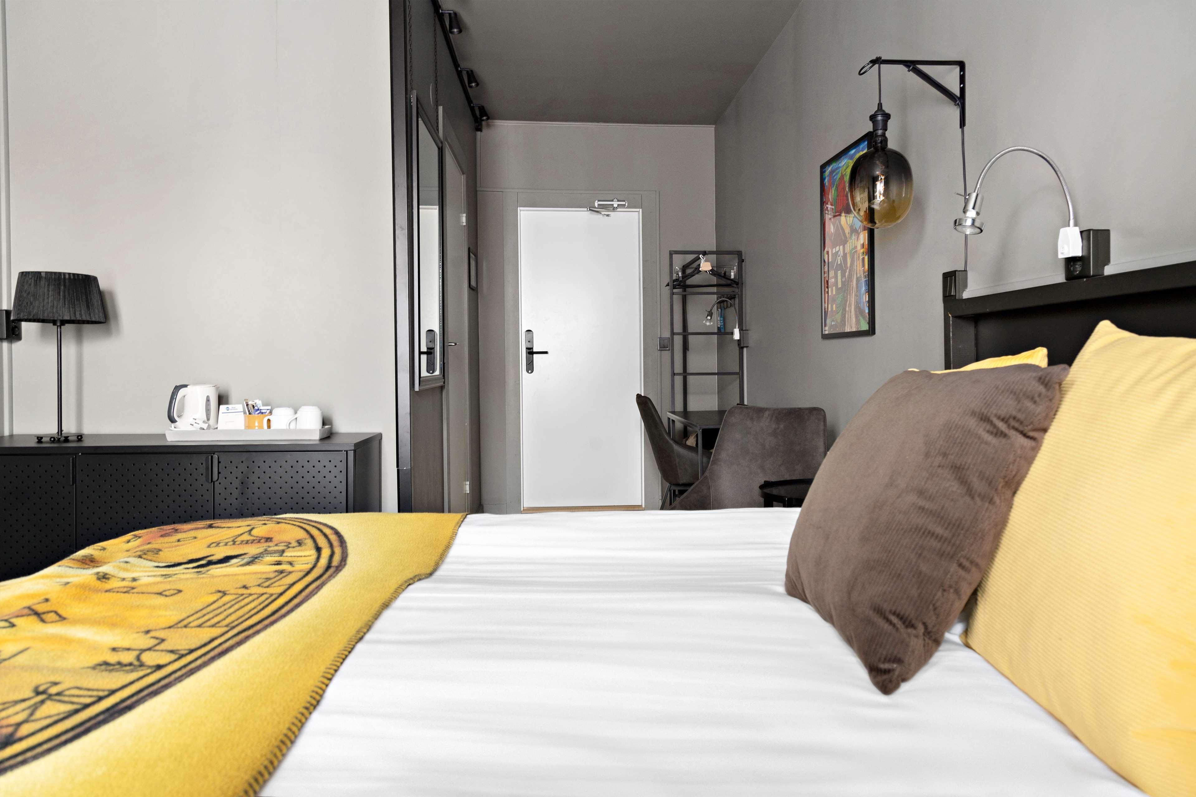 Double Superior Queen Bed