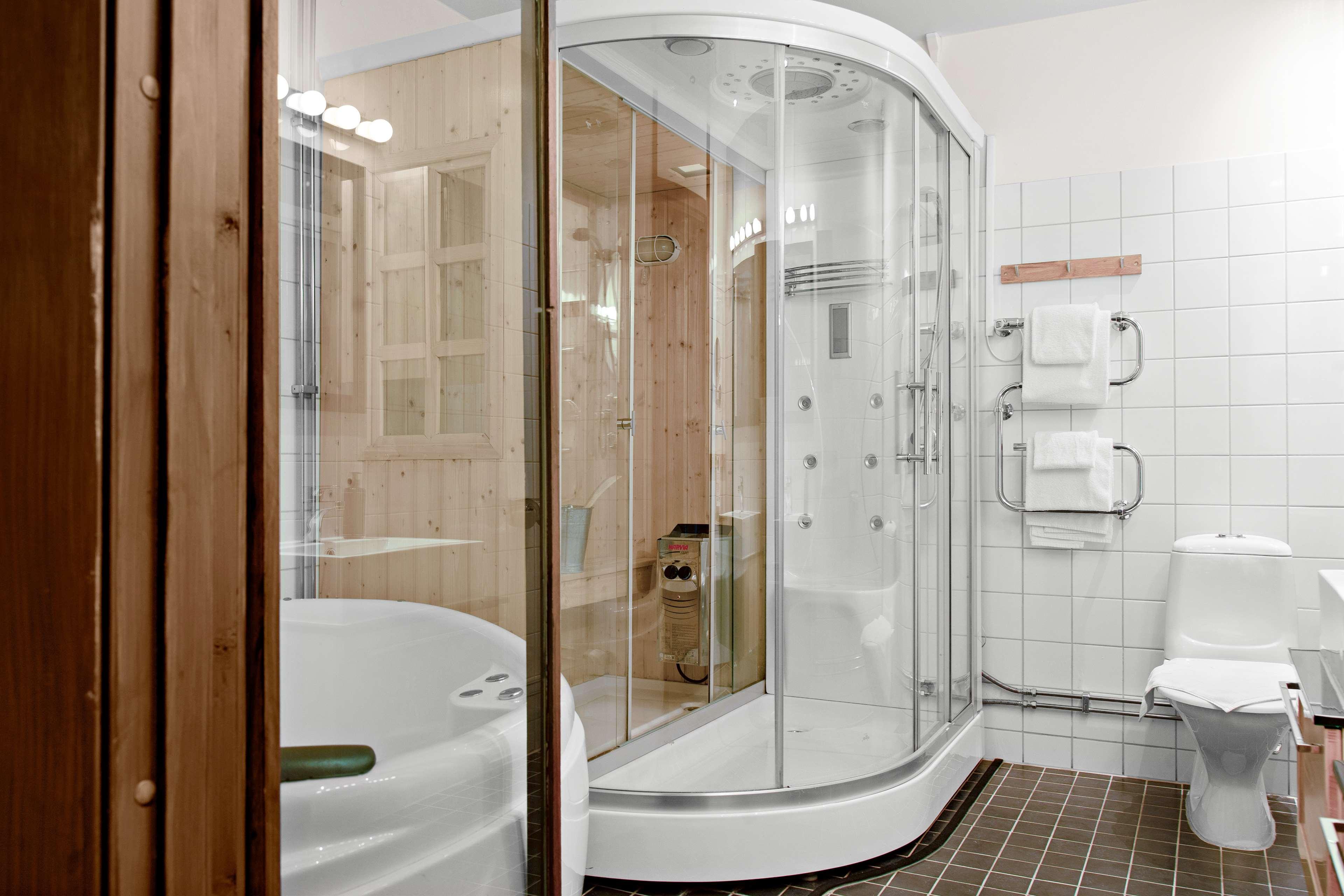 Suite Deluxe King Bed