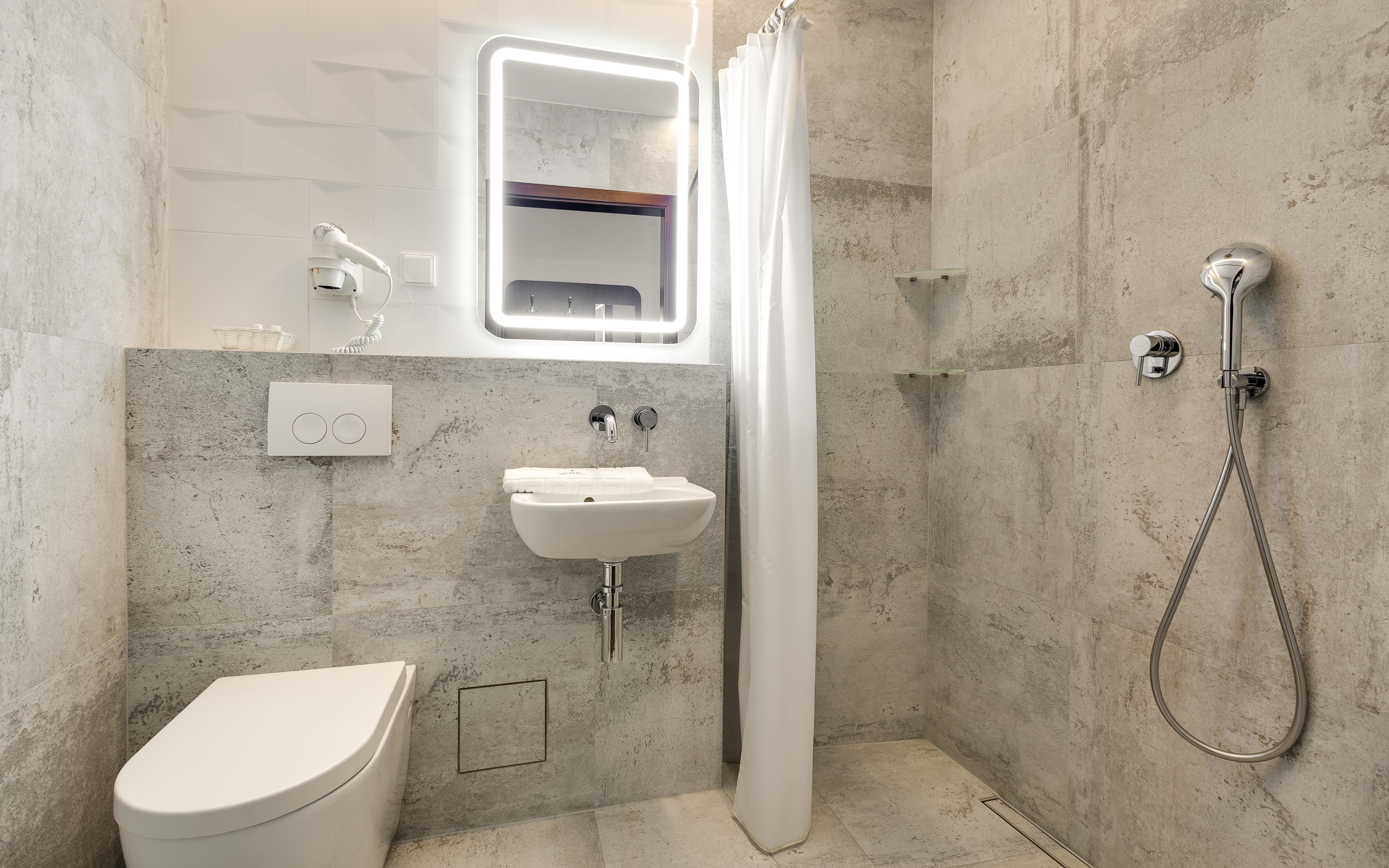 Double or Twin Standard