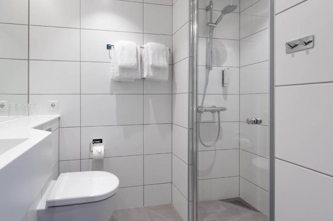 Double or Twin Accessible