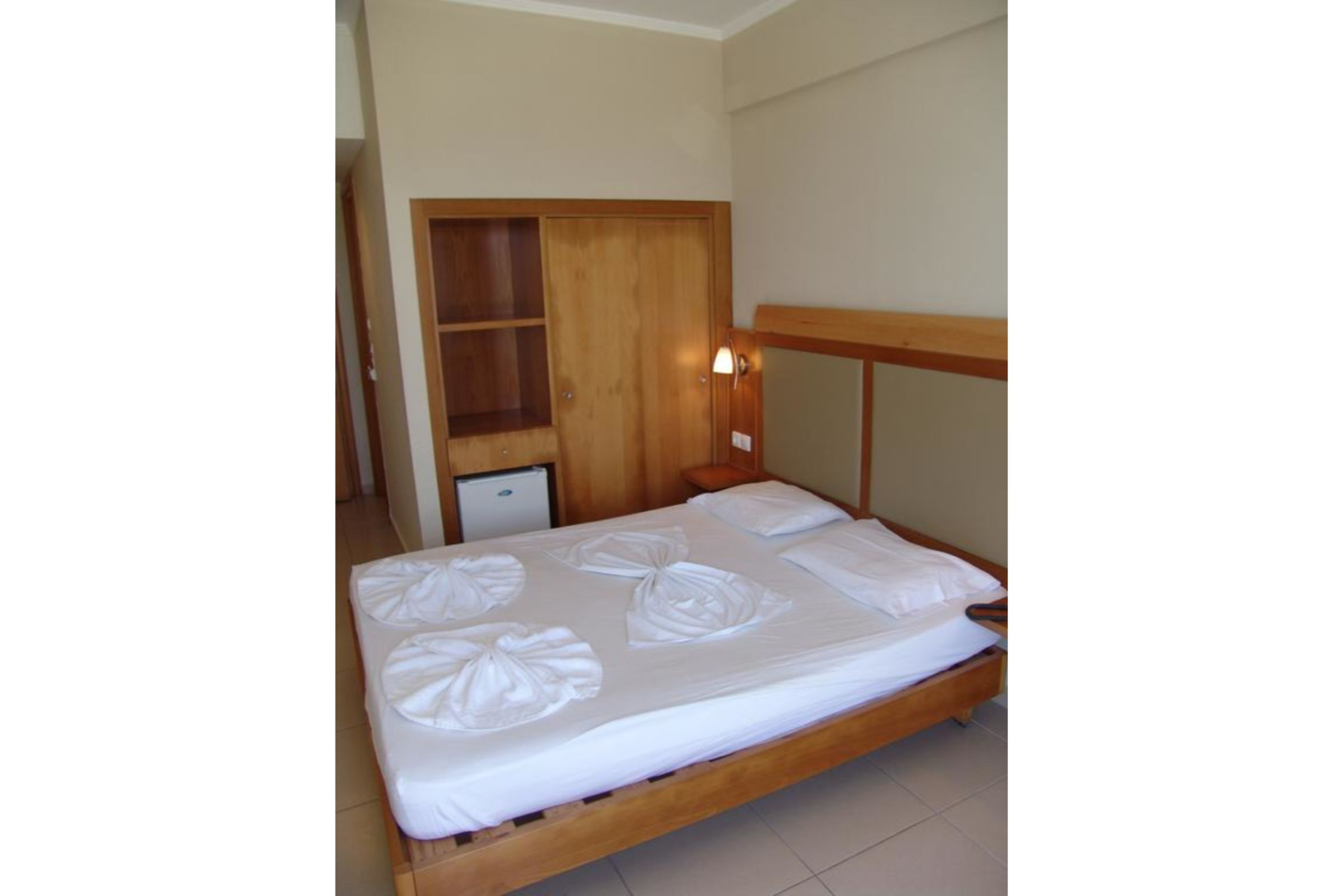 Double or Twin Standard