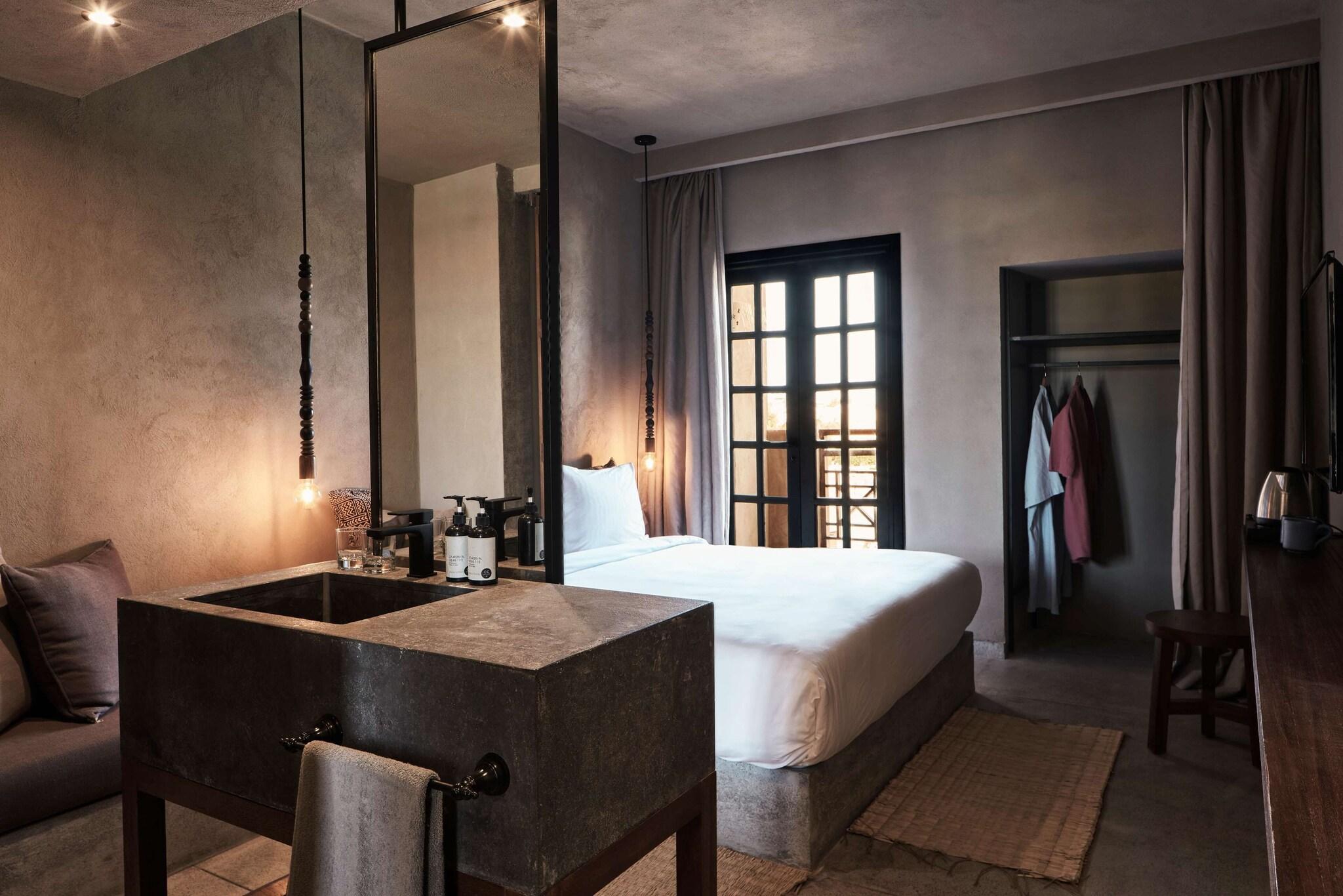 Double King Size Bed