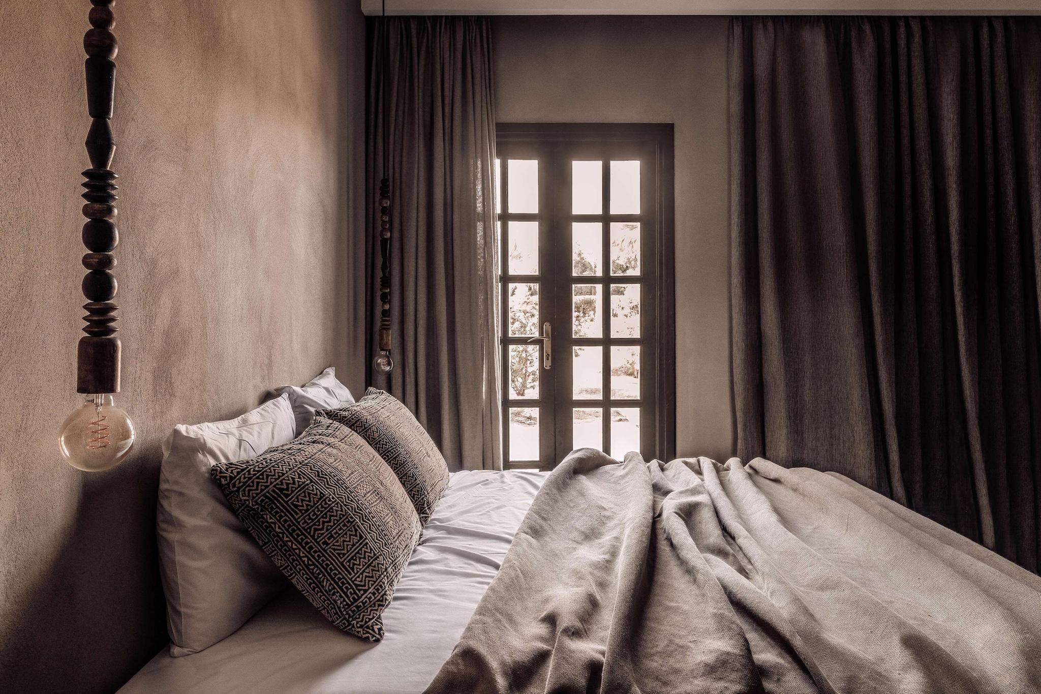 Double Superior King Bed