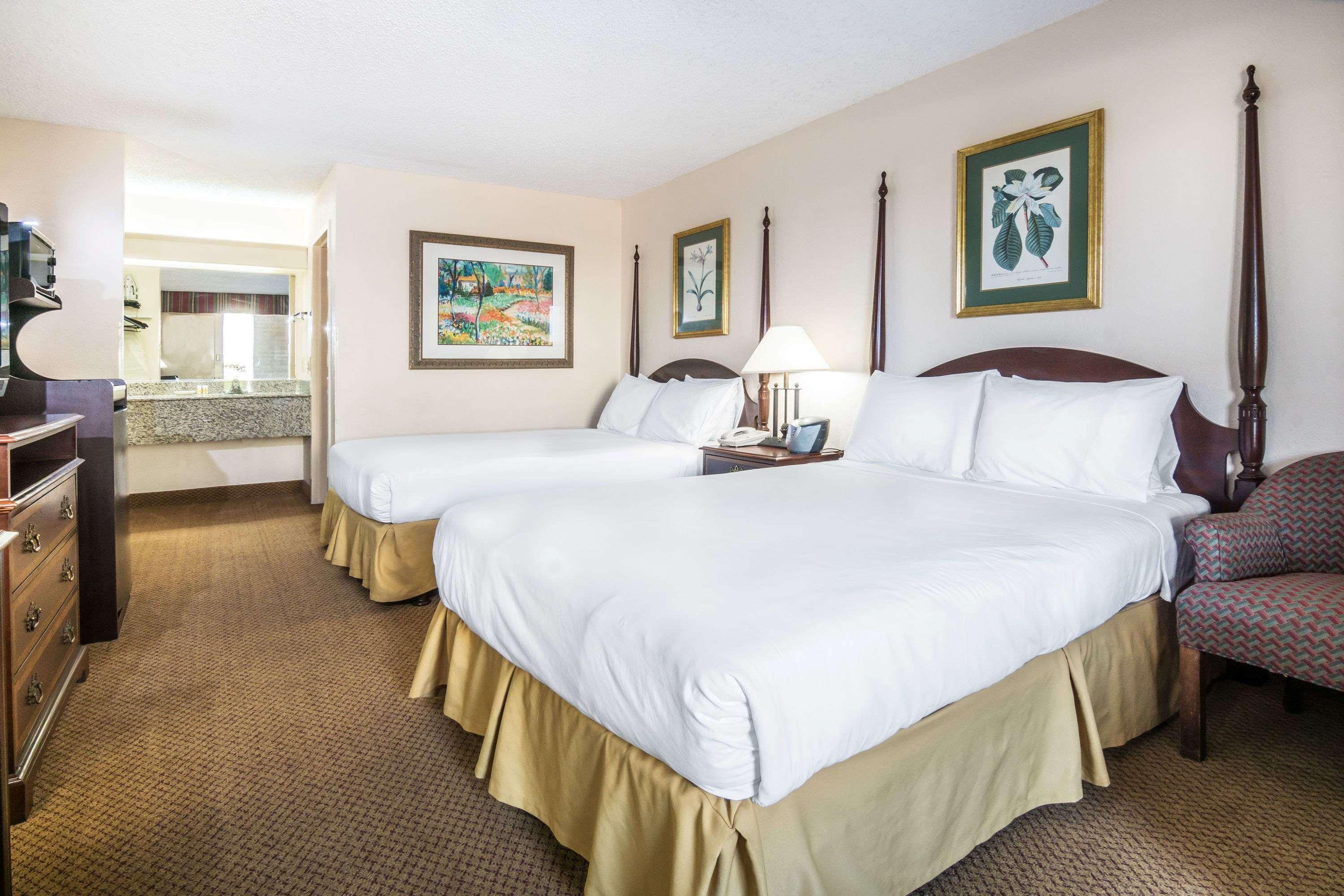 Quadruple Two Double Beds