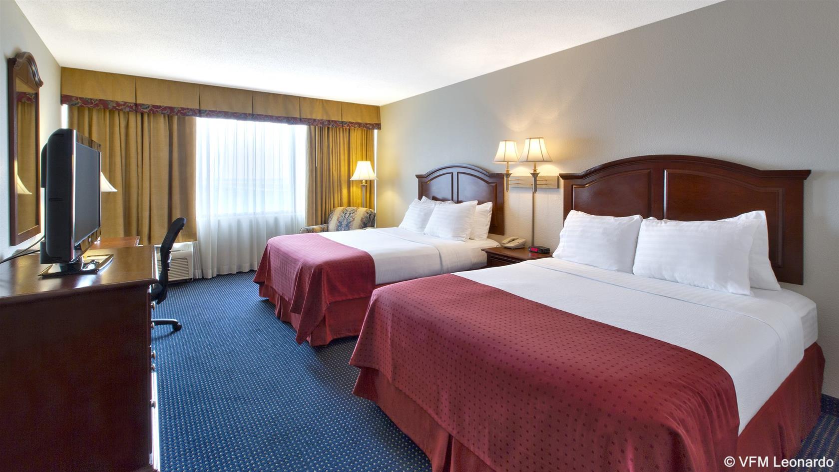 Double Two Queen Beds Non Smoking