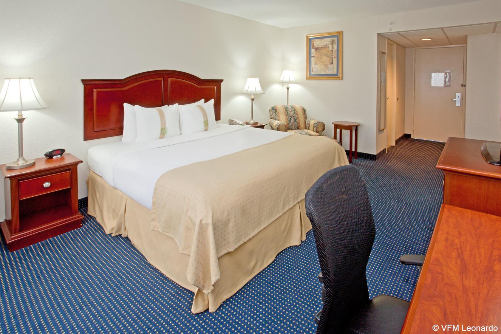 Double King Bed Non Smoking