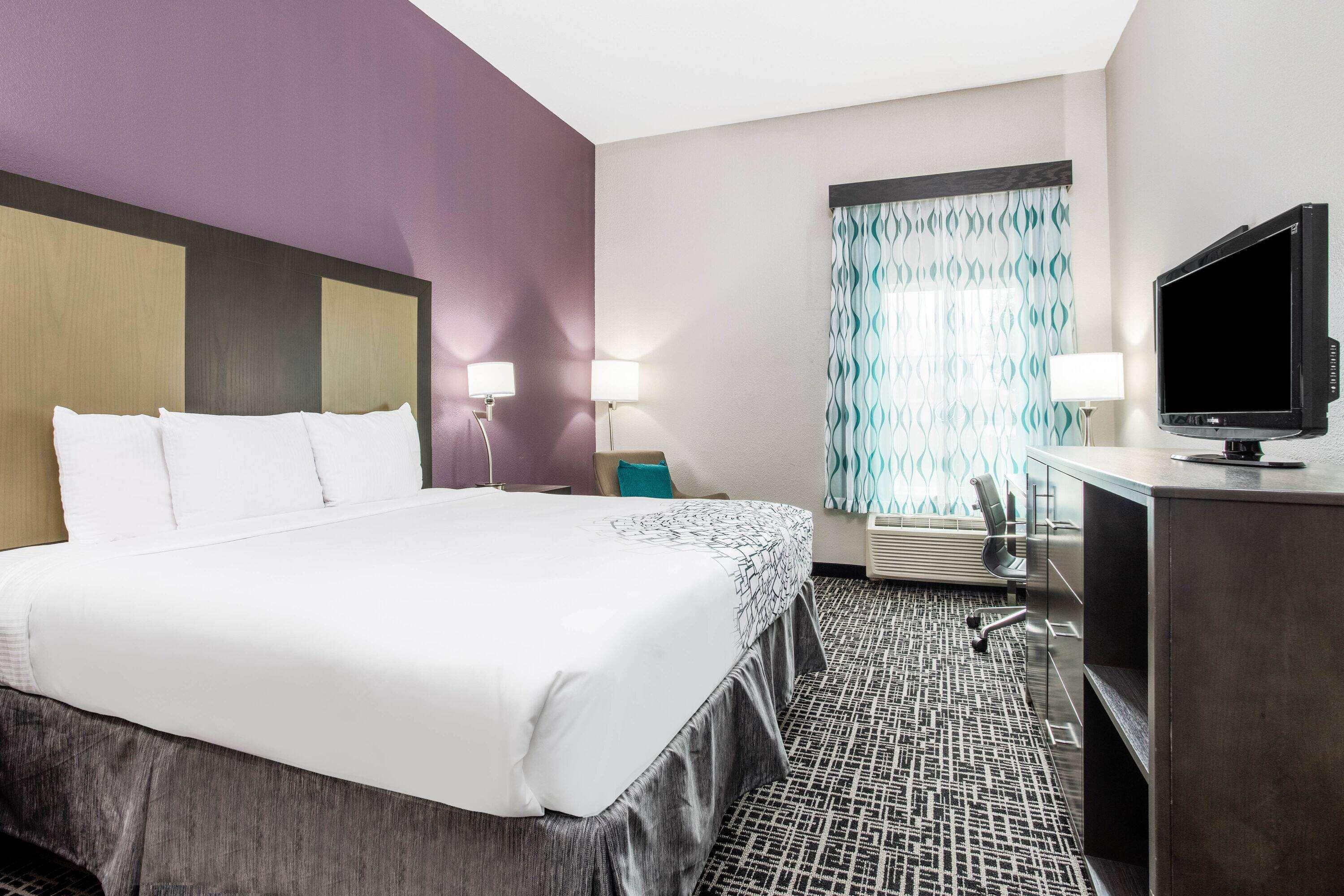 Double King Bed Non Smoking