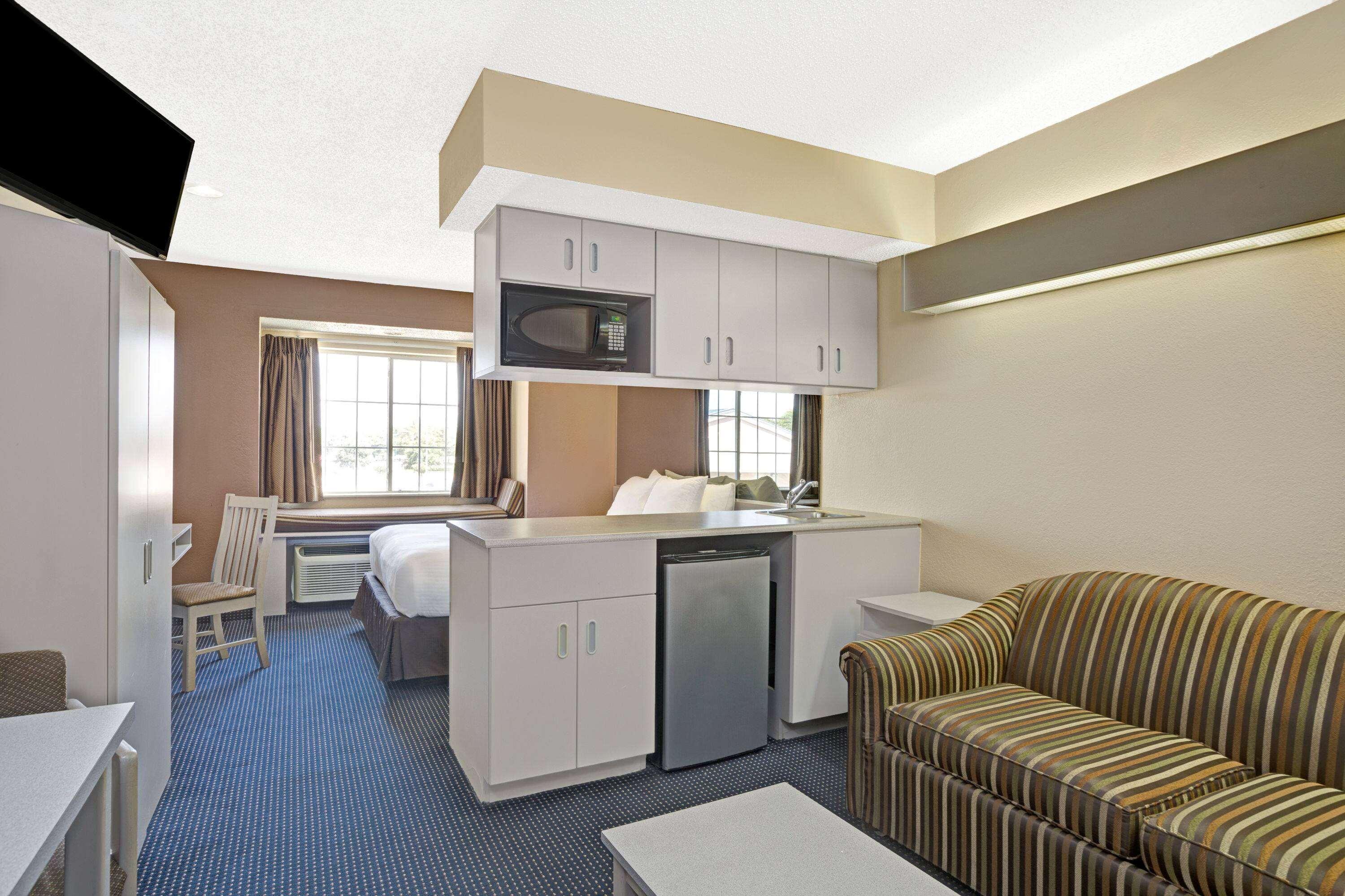 Suite Two Queen Beds