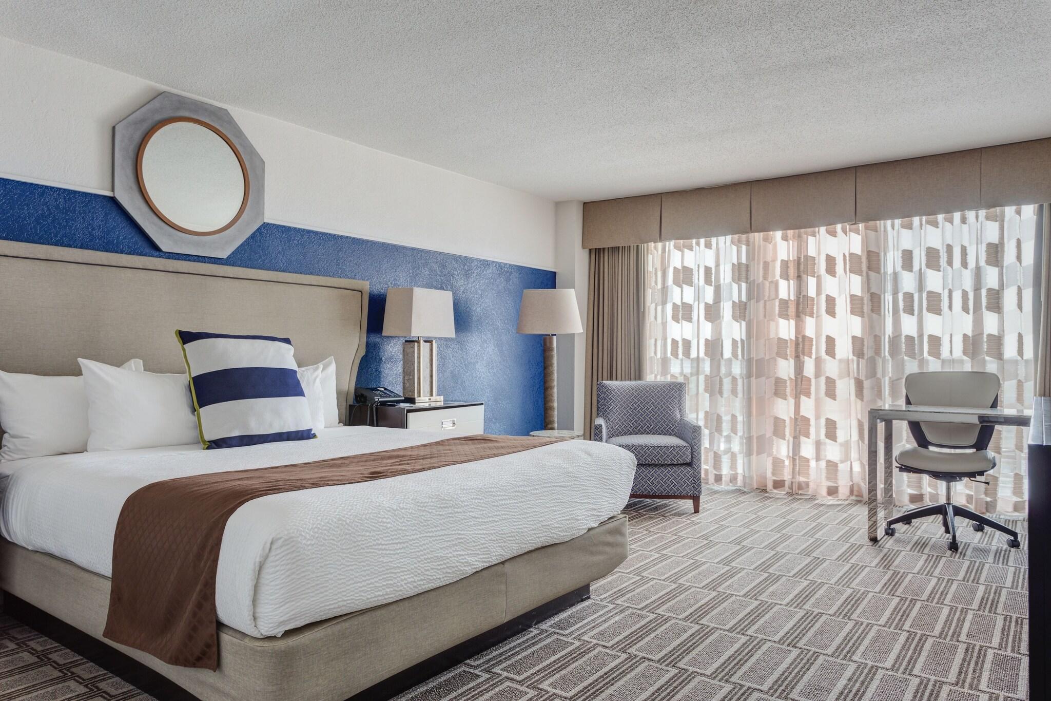 Double Deluxe King Bed