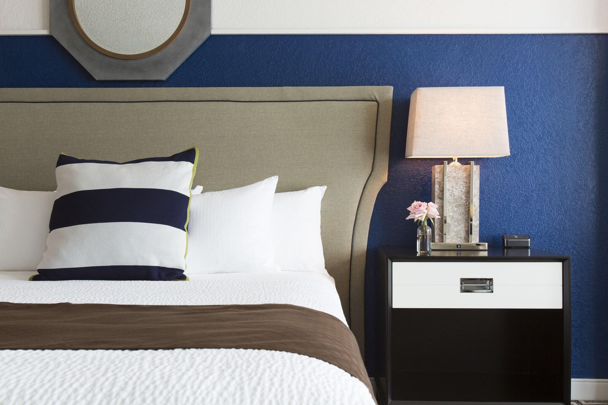 Double Deluxe King Bed