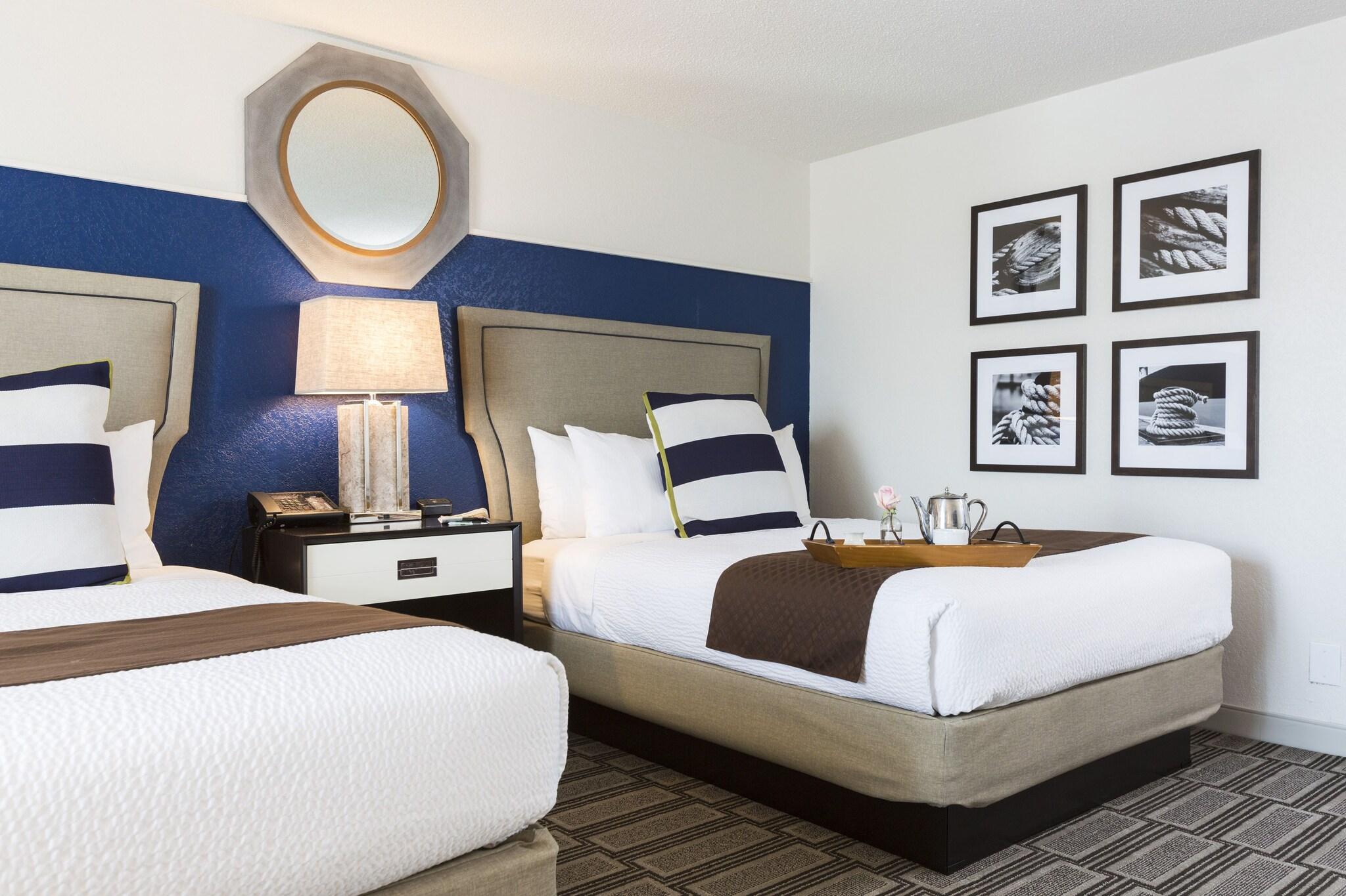 Double Deluxe Two Queen Beds