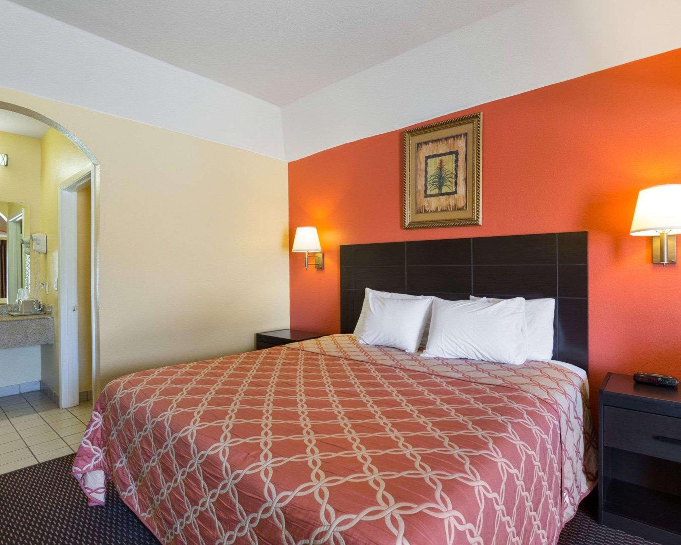 Double Accessible King Size Bed