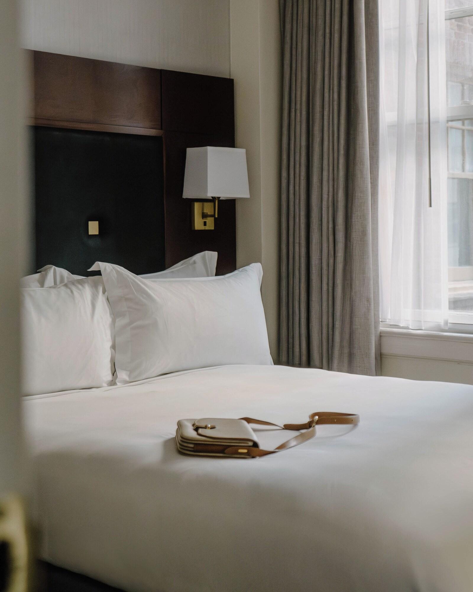 Double Club King Bed