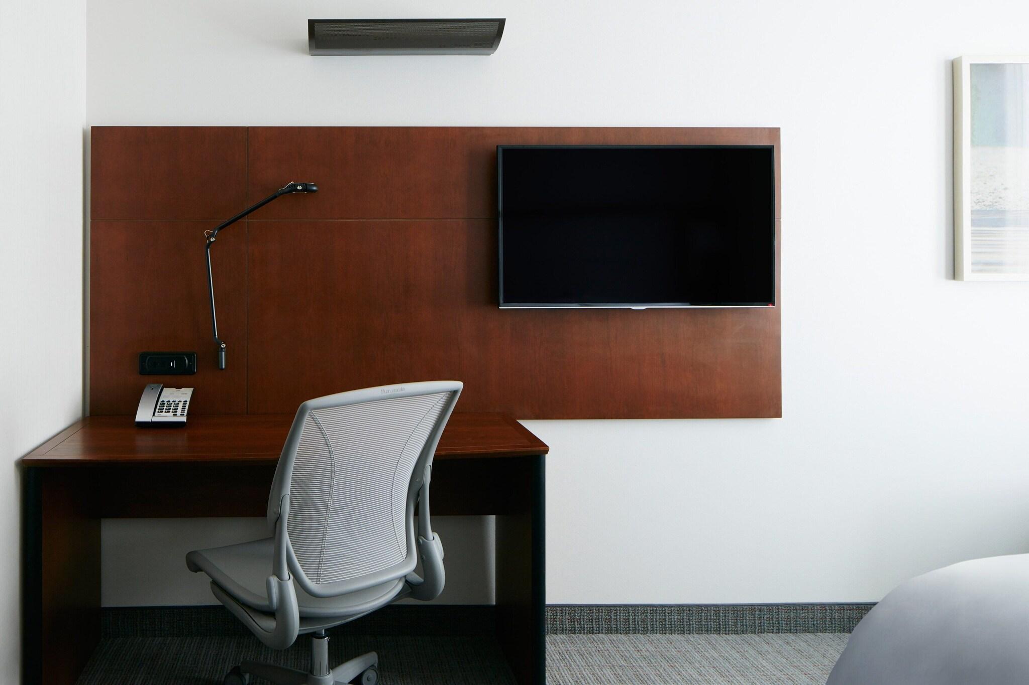 Double Club King Bed