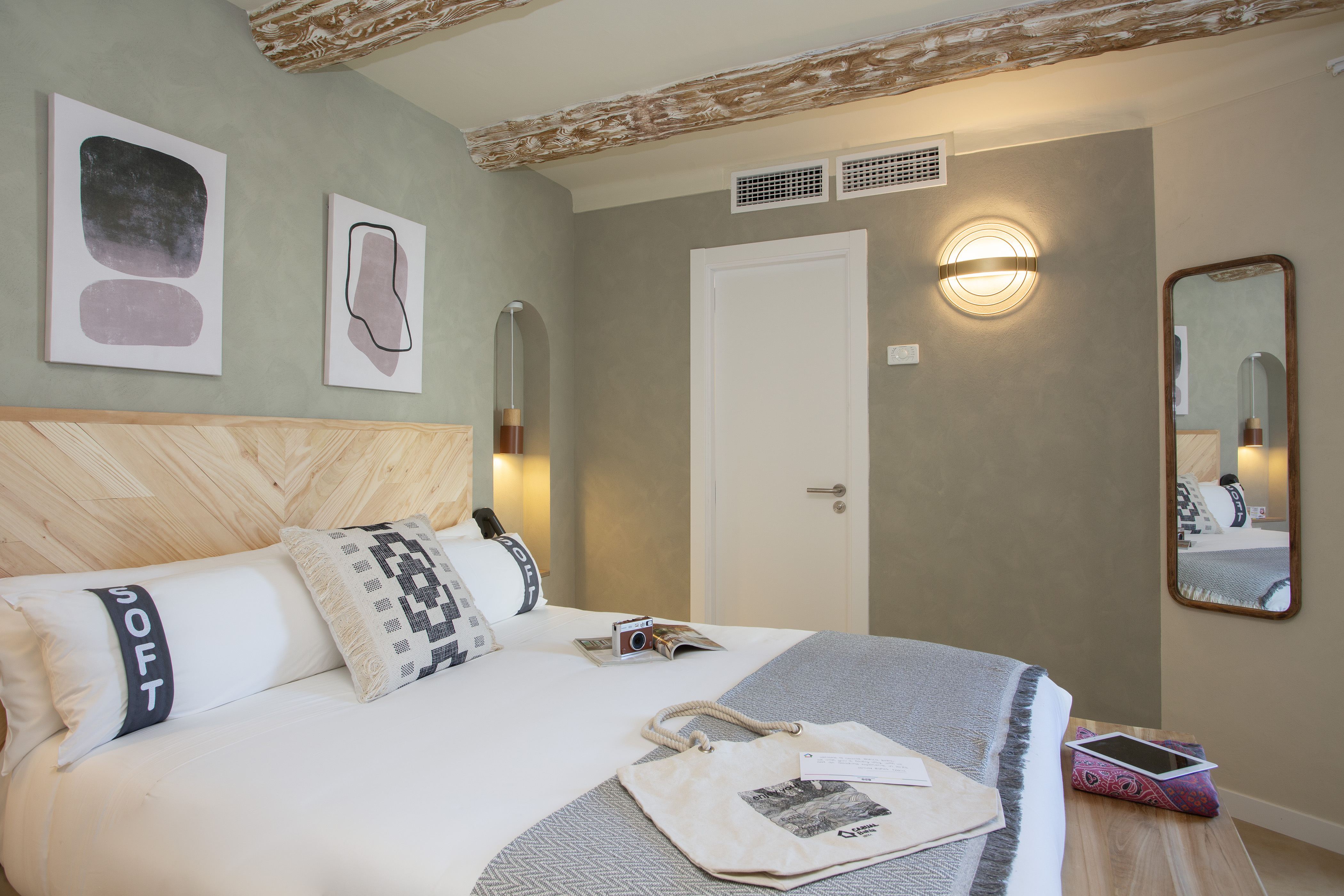 Double or Twin Standard